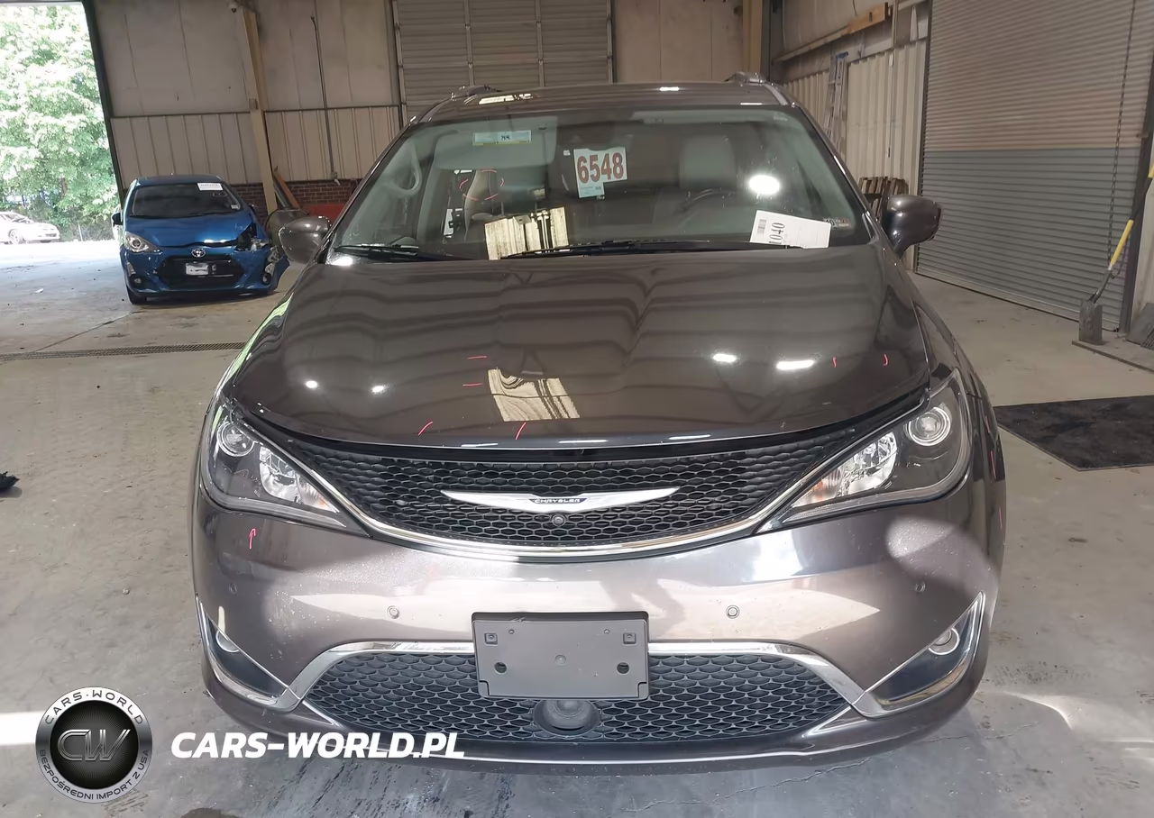 2020 Chrysler Pacifica Touring L Plus VIN:2C4RC1EG8LR166545 - 13