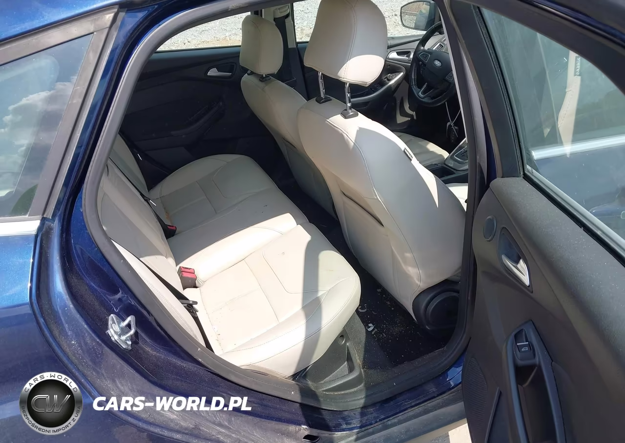 2016 Ford Focus Titanium VIN:1FADP3N26GL273743 - 8