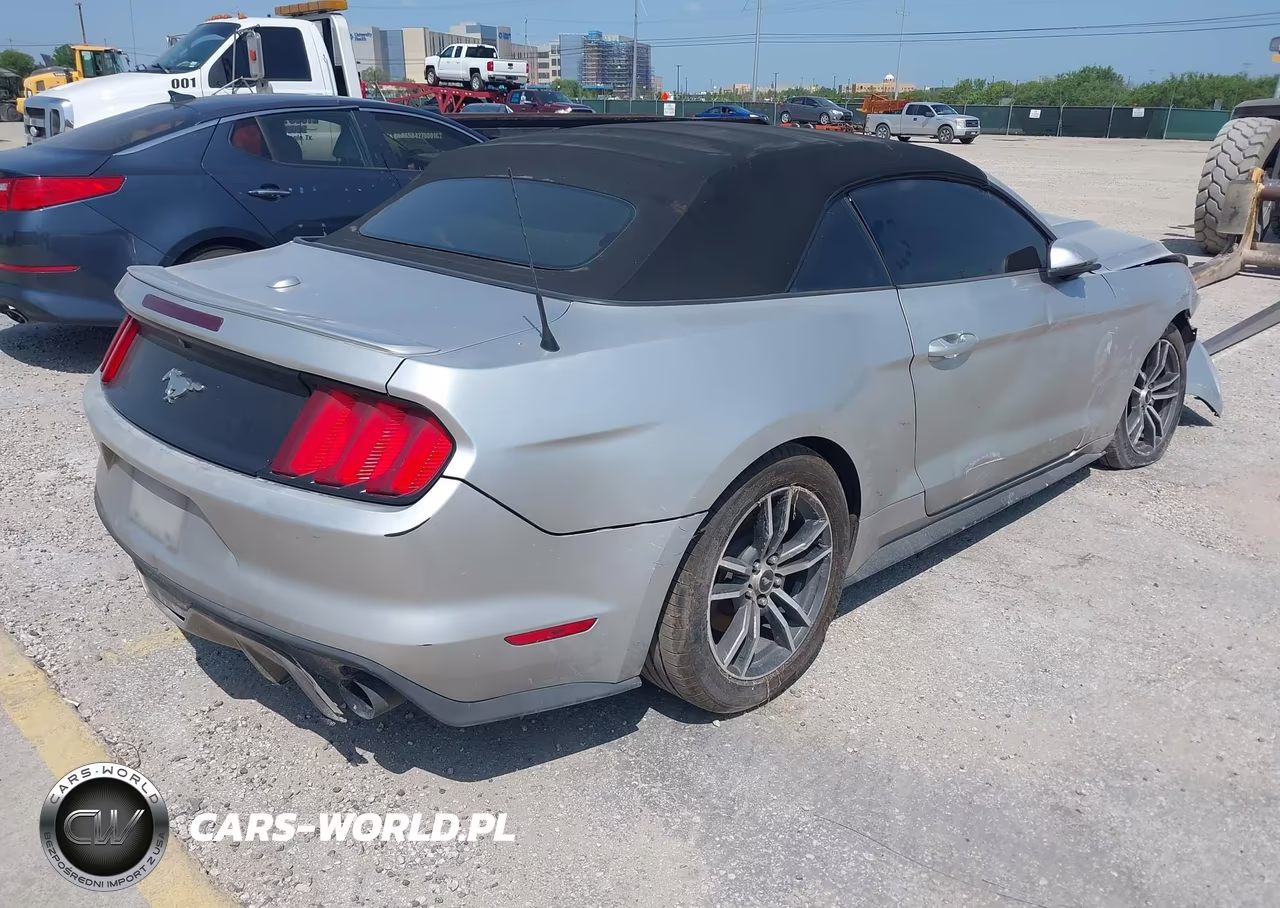 2017 Ford Mustang Ecoboost Premium VIN:1FATP8UH6H5278624 - 4