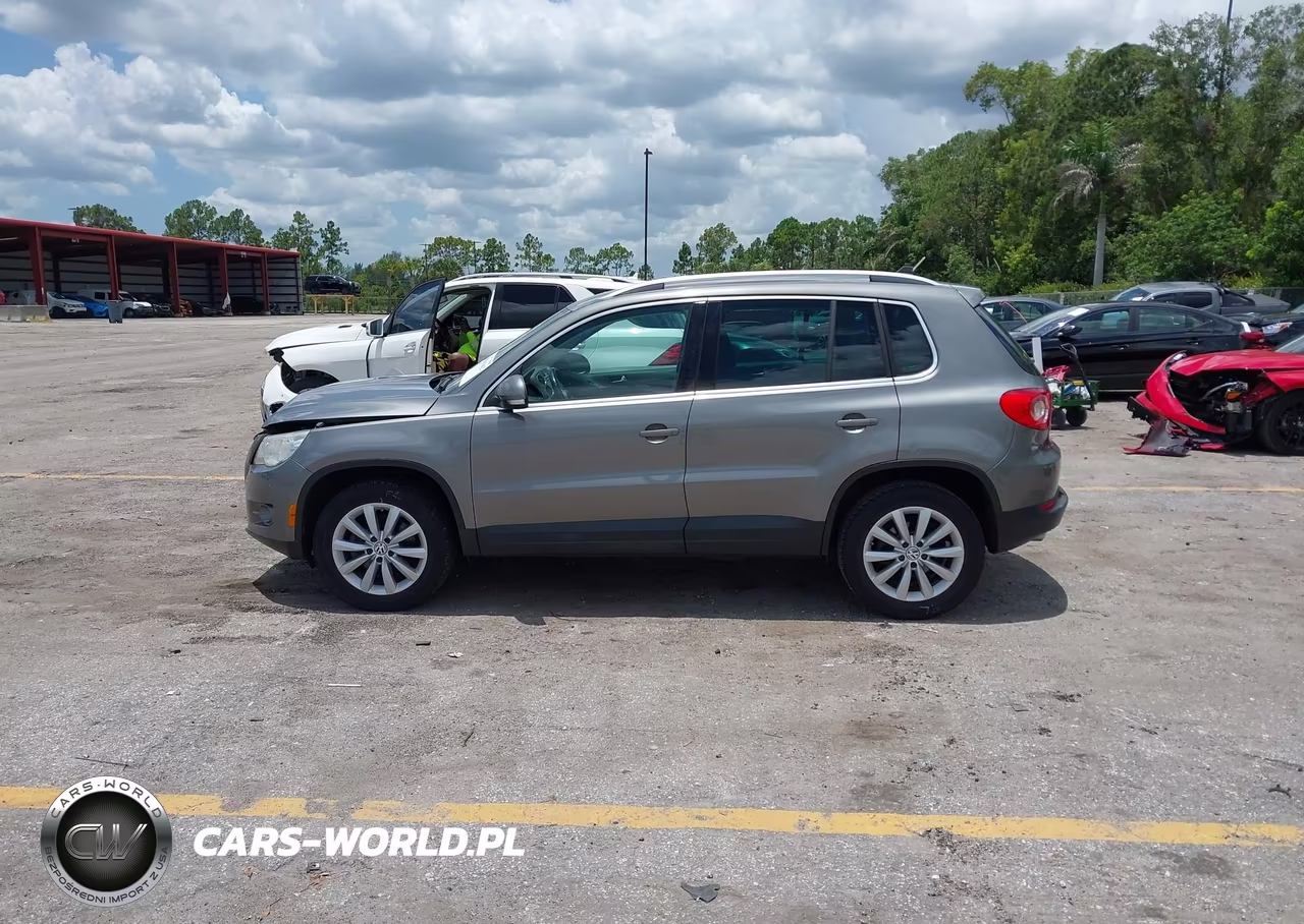 2011 Volkswagen Tiguan Se VIN:WVGAV7AX2BW505463 - 15