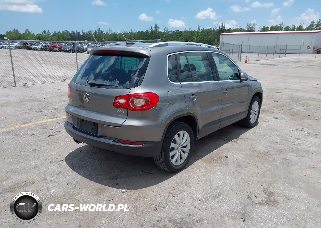 2011 Volkswagen Tiguan Se VIN:WVGAV7AX2BW505463 - 4