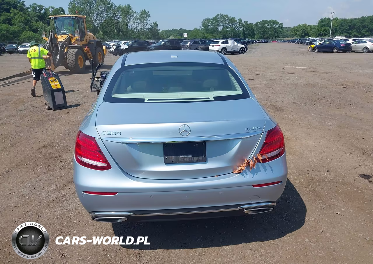 2018 Mercedes-Benz E 300 4Matic VIN:WDDZF4KB7JA347998 - 16