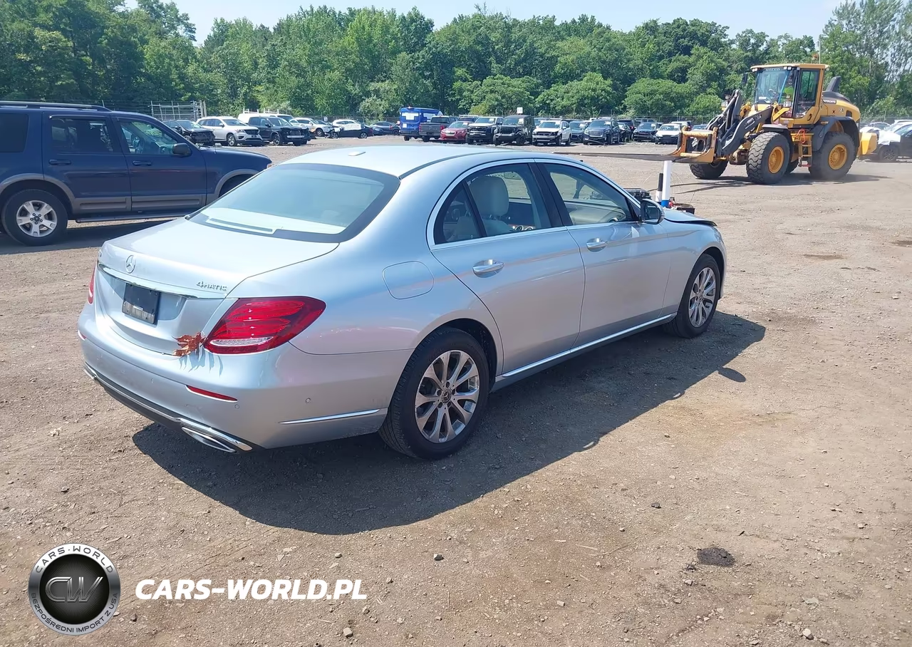 2018 Mercedes-Benz E 300 4Matic VIN:WDDZF4KB7JA347998 - 4