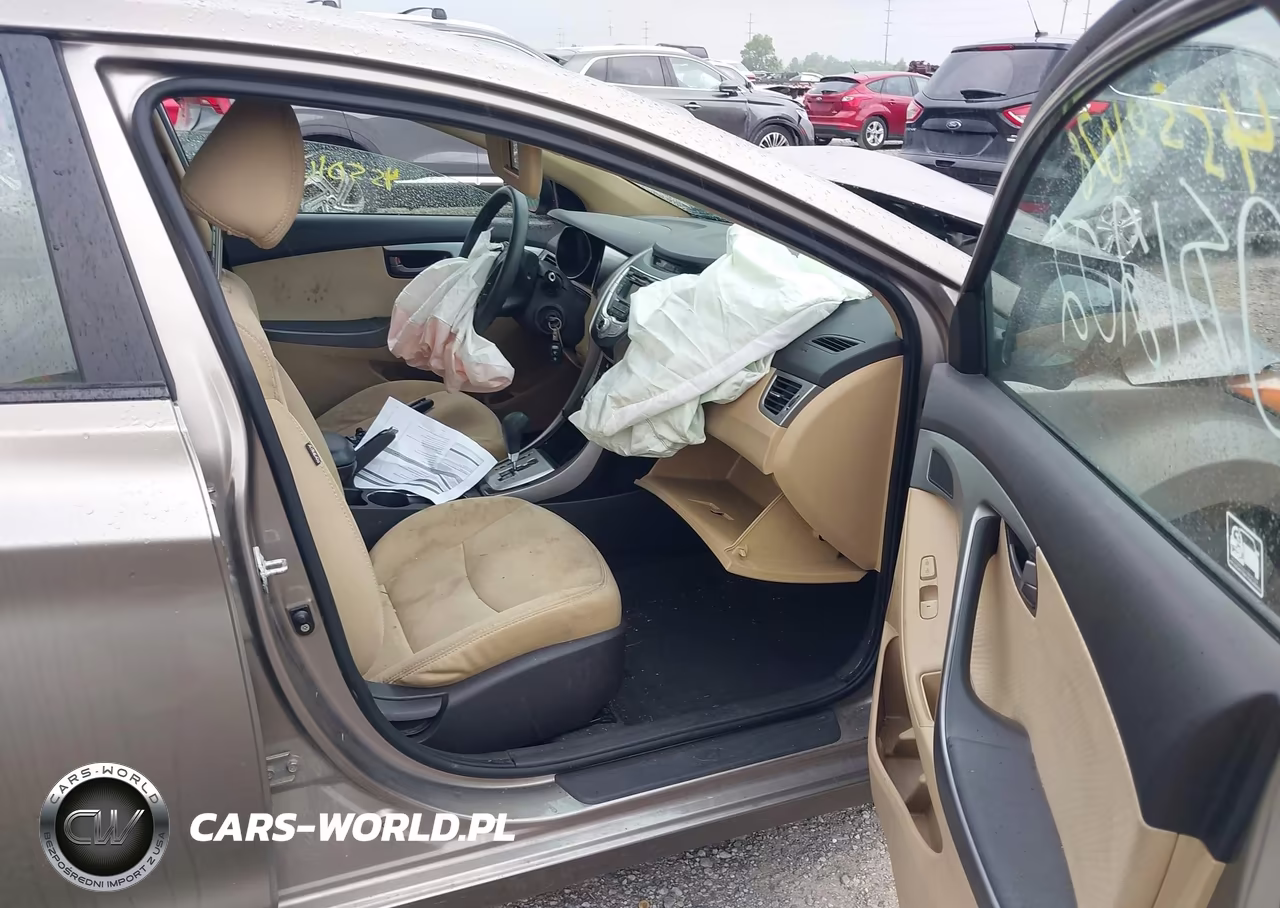 2012 Hyundai Elantra Gls VIN:5NPDH4AE4CH081202 - 5