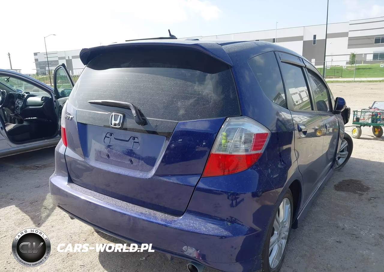 2009 Honda Fit Sport VIN:JHMGE87479S074491 - 4
