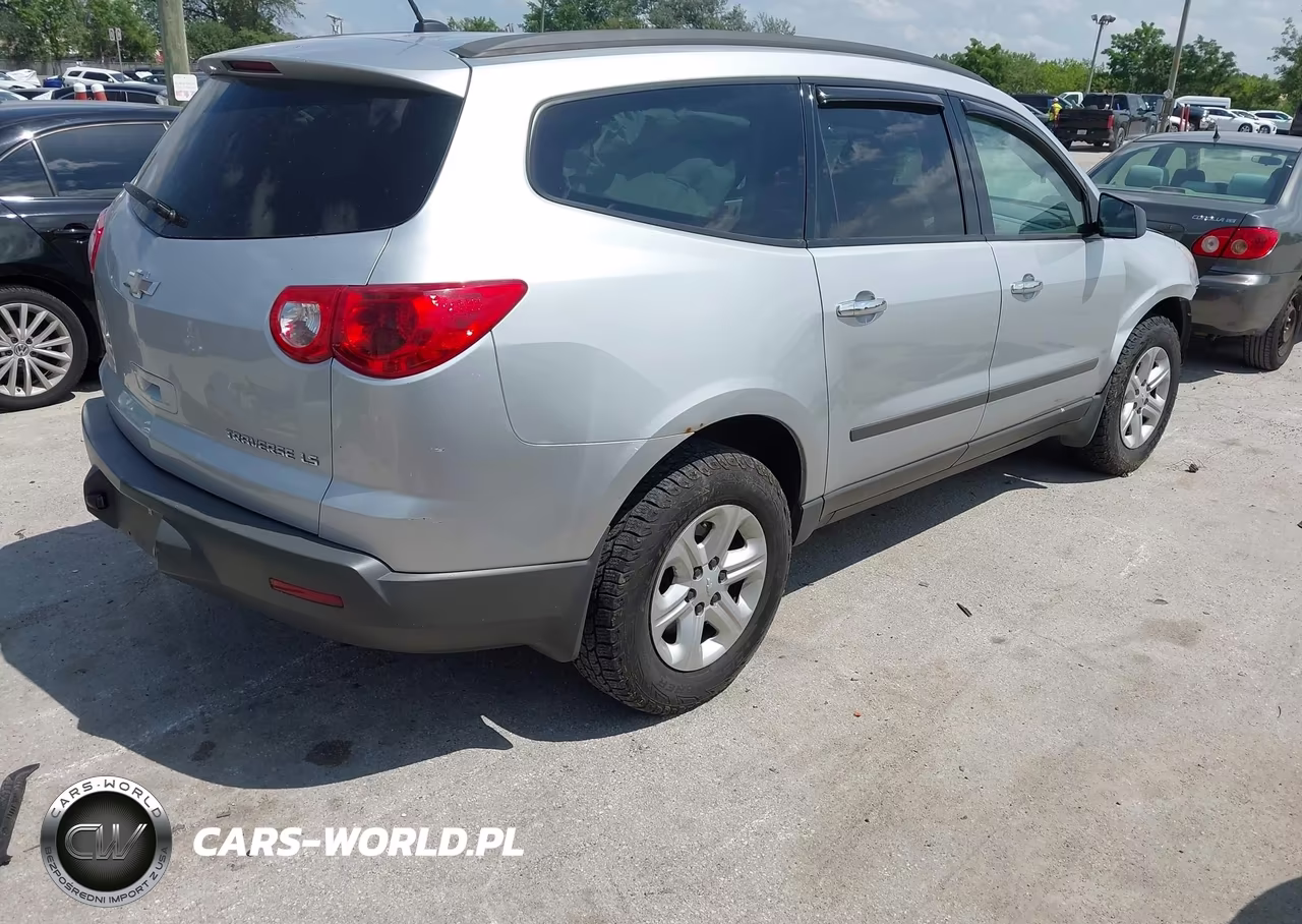 2012 Chevrolet Traverse Ls VIN:1GNKRFED0CJ403284 - 4