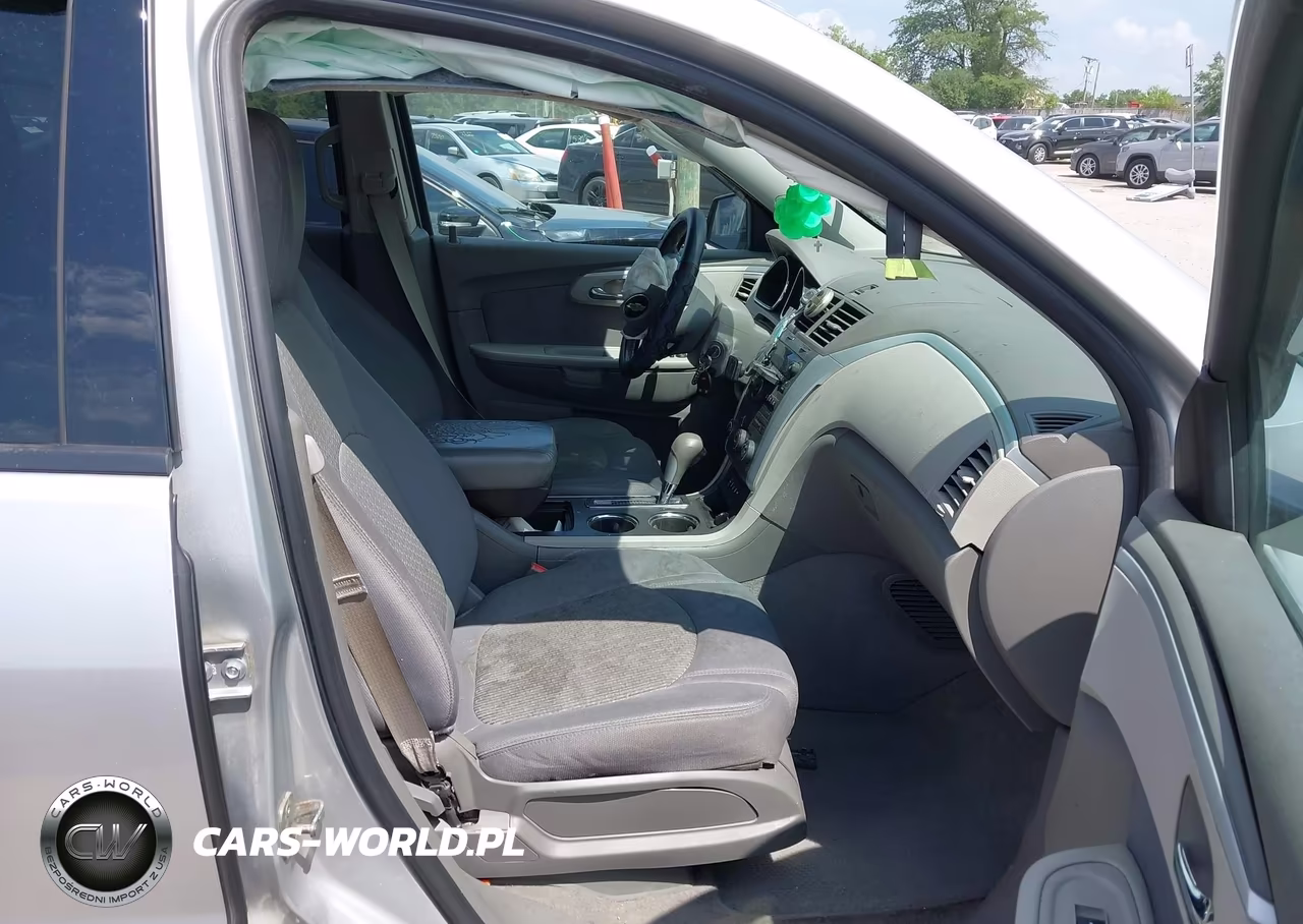 2012 Chevrolet Traverse Ls VIN:1GNKRFED0CJ403284 - 5