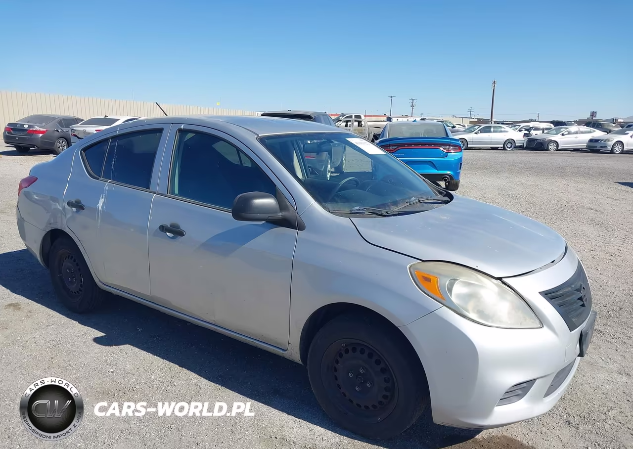 2013 Nissan Versa 1.6 S