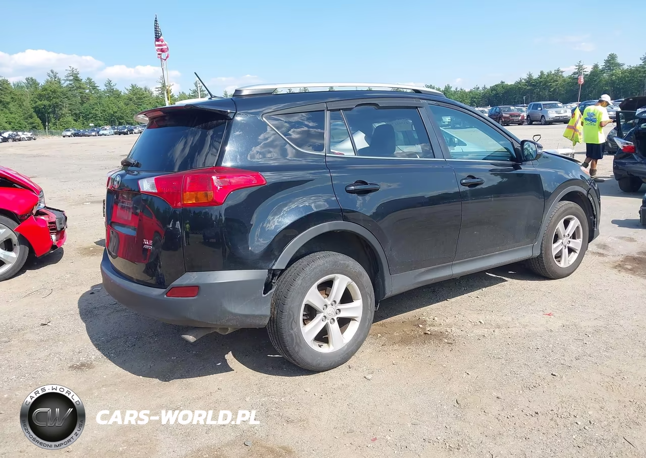 2014 Toyota Rav4 Xle VIN:2T3RFREVXEW221574 - 4