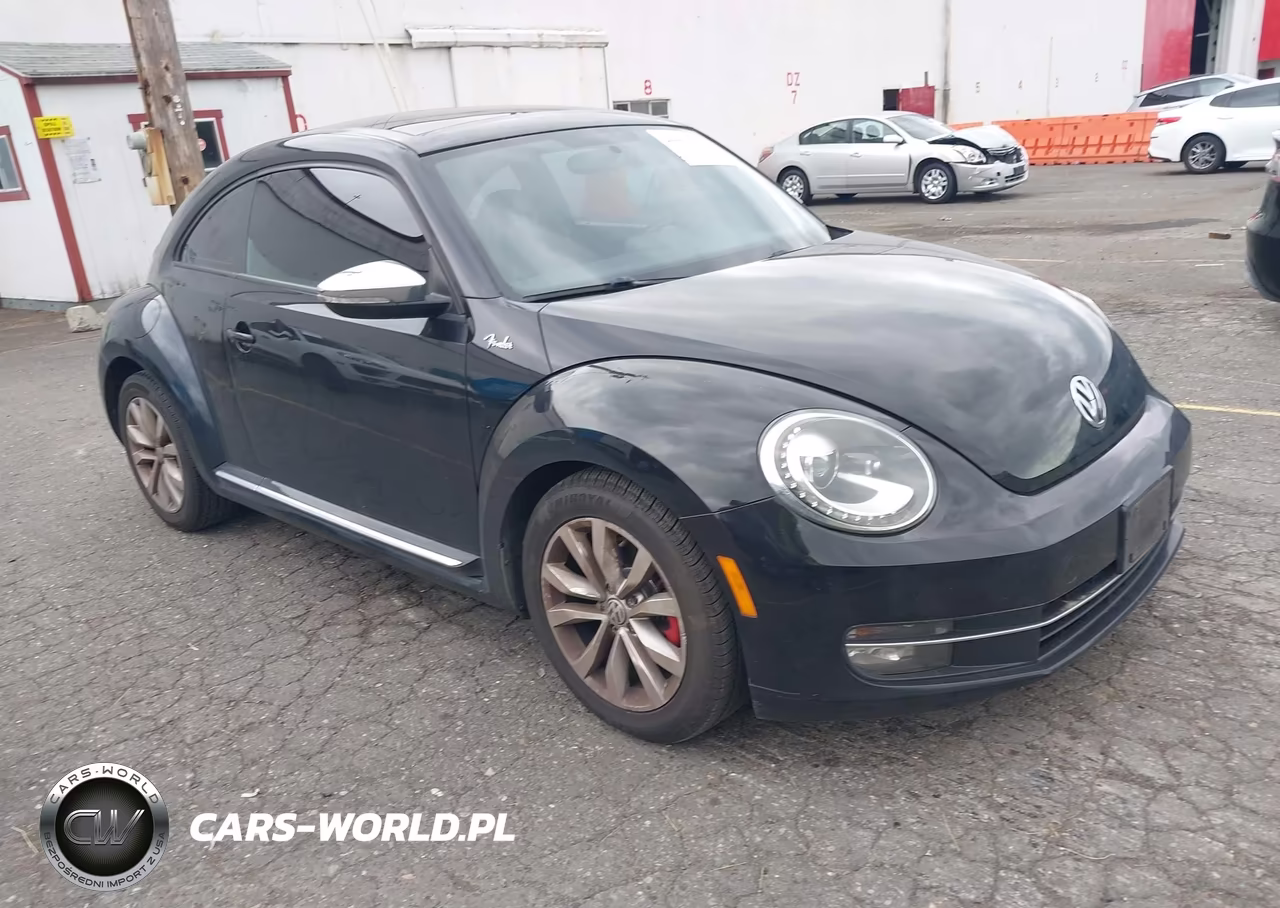 2013 Volkswagen Beetle 2.0T Fender Edition – zdjęcie 1 z 17