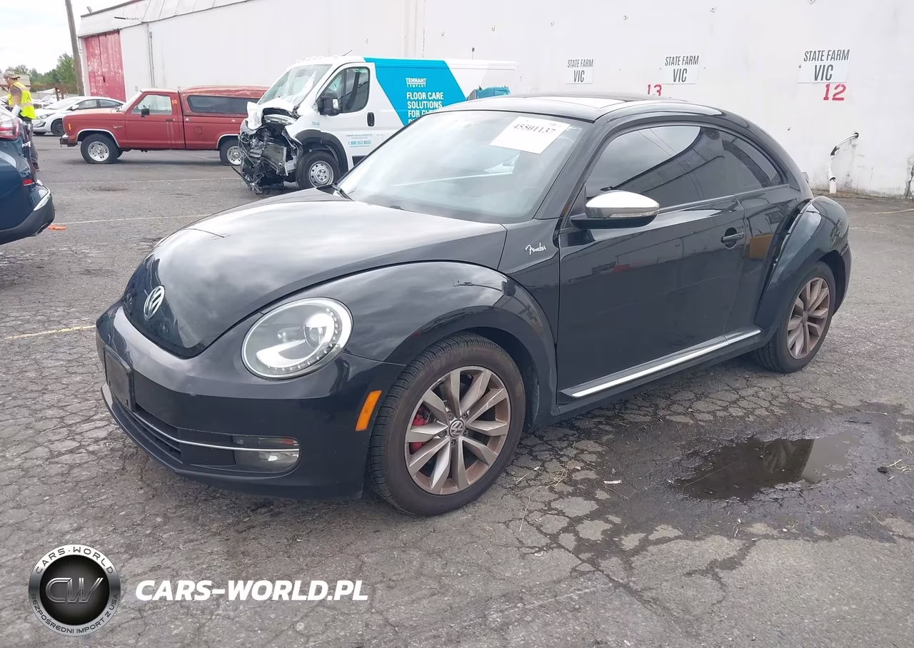 2013 Volkswagen Beetle 2.0T Fender Edition VIN:3VWVT7AT6DM680713 - 2