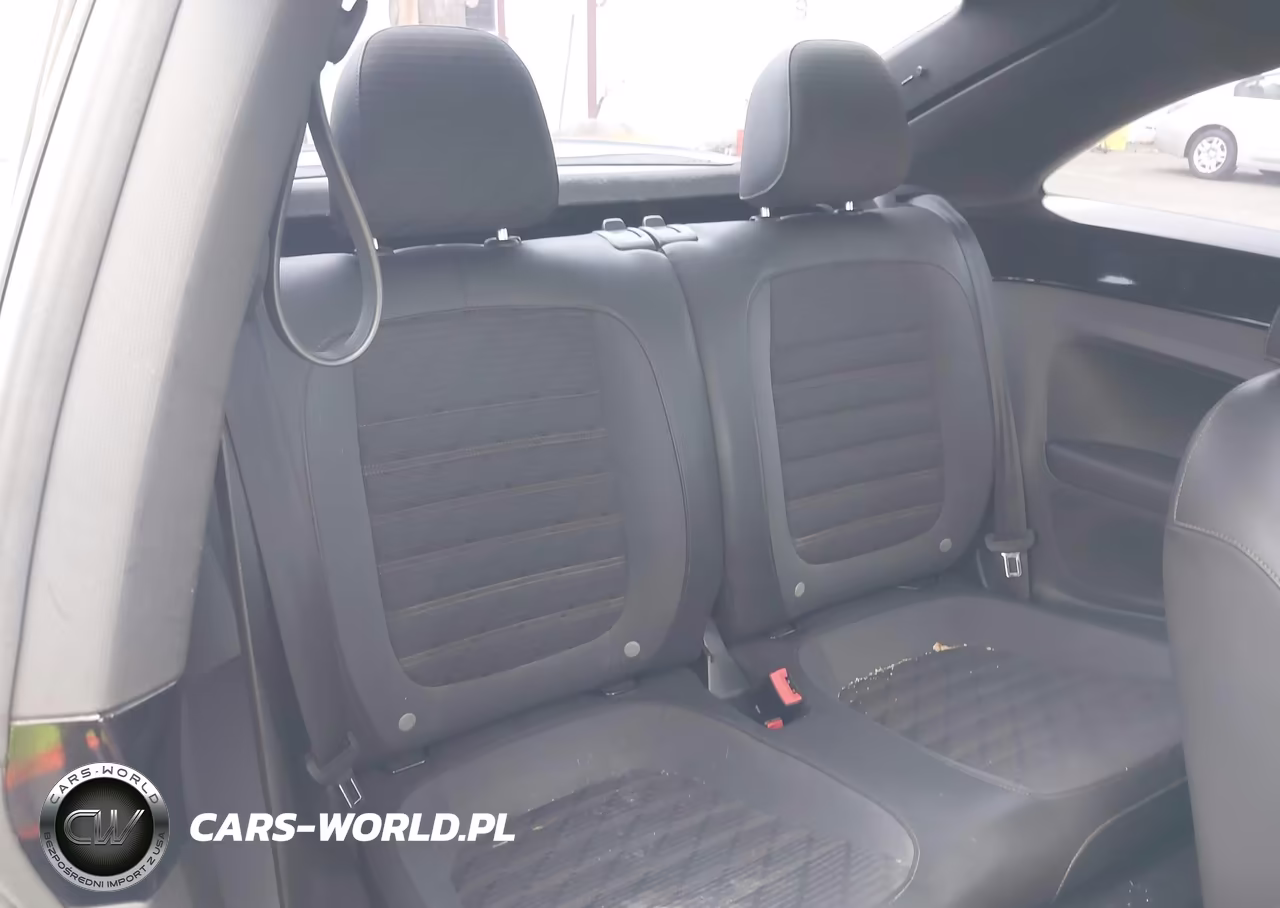 2013 Volkswagen Beetle 2.0T Fender Edition VIN:3VWVT7AT6DM680713 - 8