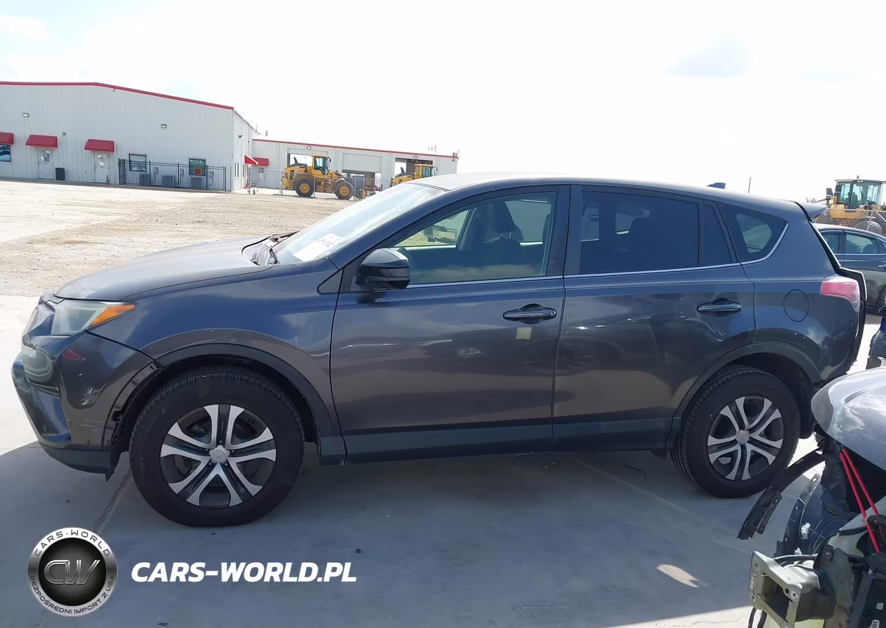 2018 Toyota Rav4 Le VIN:JTMZFREVXJJ155553 - 15