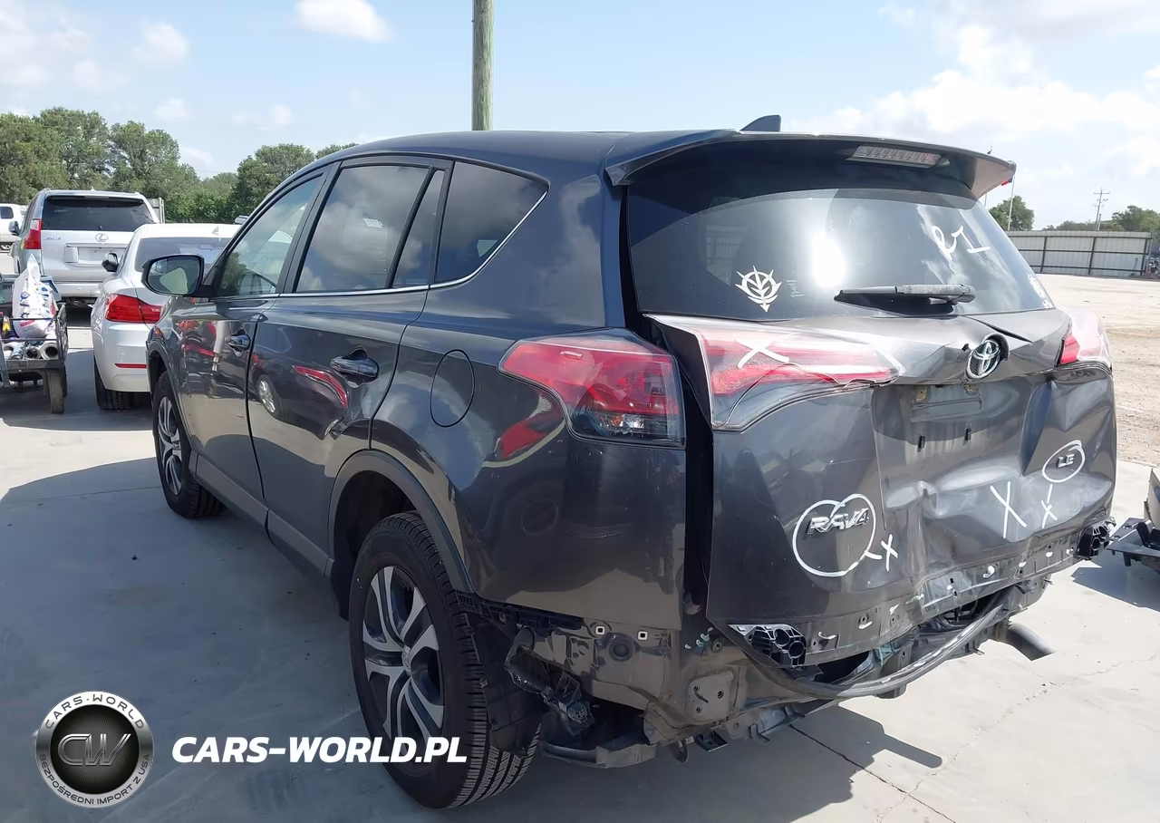2018 Toyota Rav4 Le VIN:JTMZFREVXJJ155553 - 3
