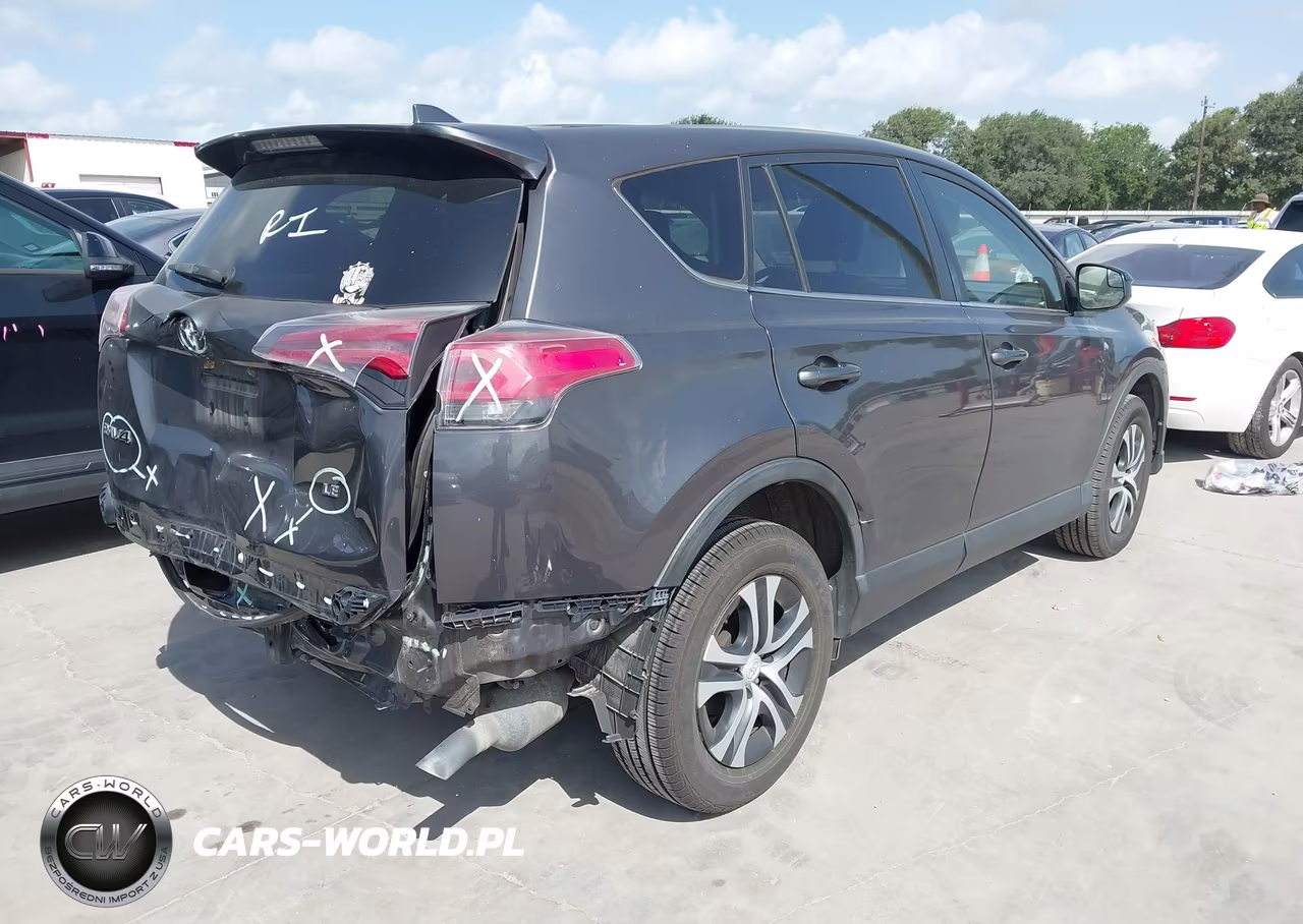 2018 Toyota Rav4 Le VIN:JTMZFREVXJJ155553 - 4