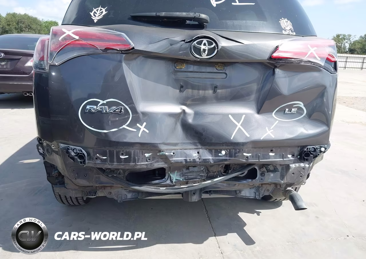 2018 Toyota Rav4 Le VIN:JTMZFREVXJJ155553 - 6