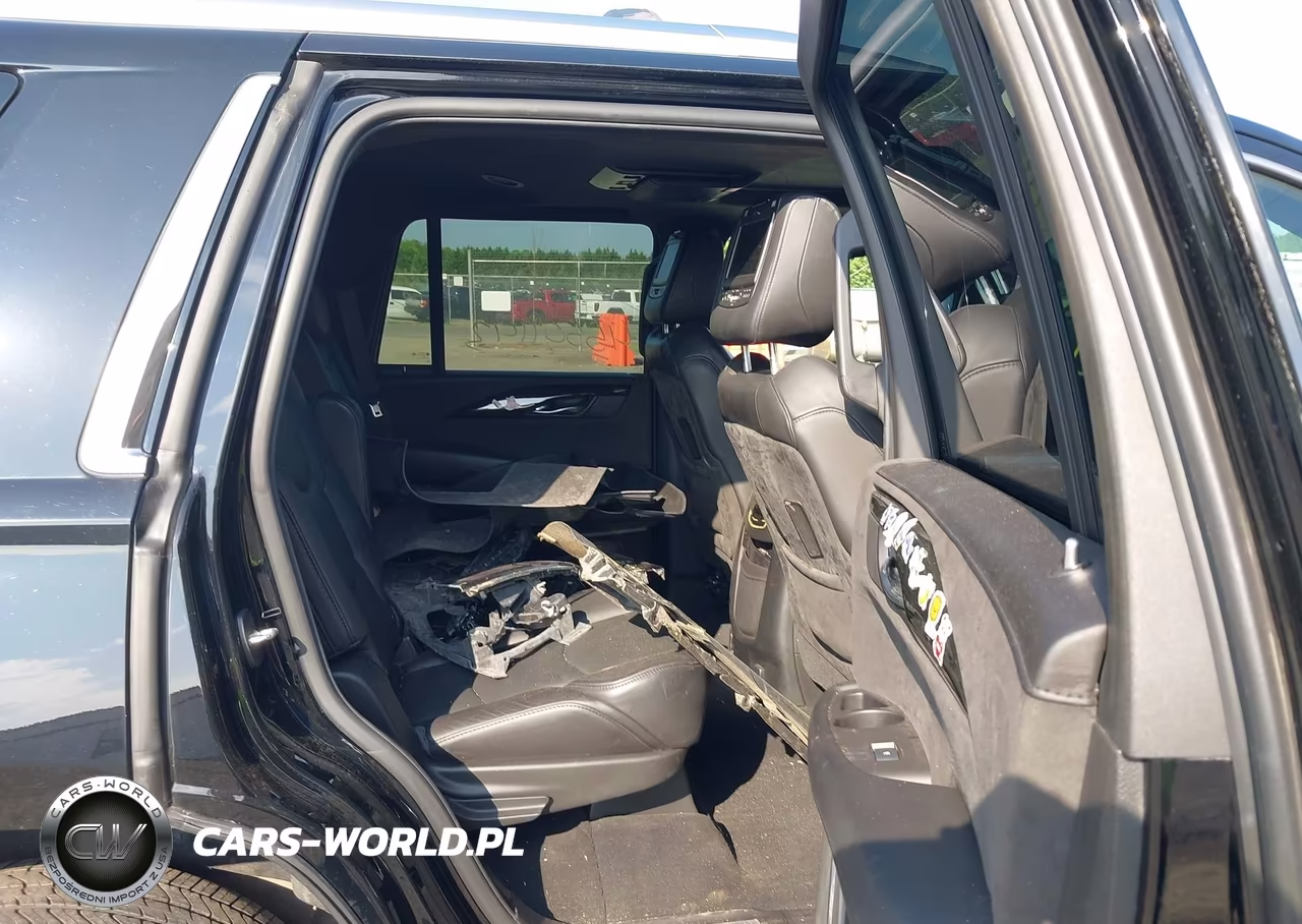 2016 Cadillac Escalade Platinum VIN:1GYS4DKJ4GR462149 - 8