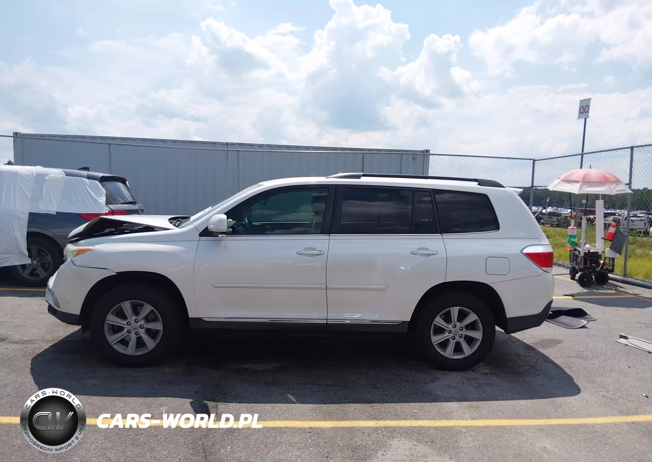 2013 Toyota Highlander Base Plus V6 VIN:5TDZK3EH0DS126086 - 14