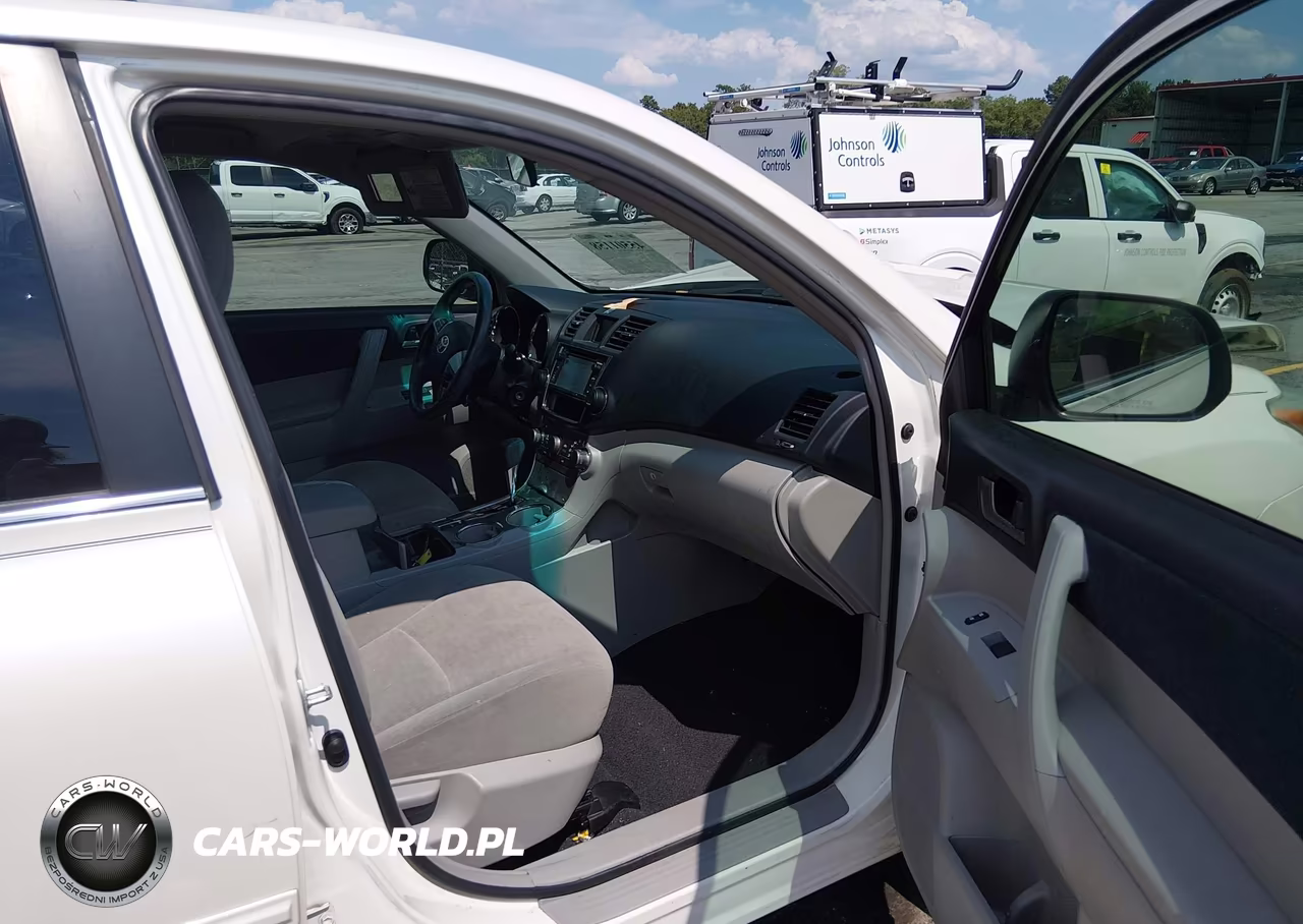 2013 Toyota Highlander Base Plus V6 VIN:5TDZK3EH0DS126086 - 5