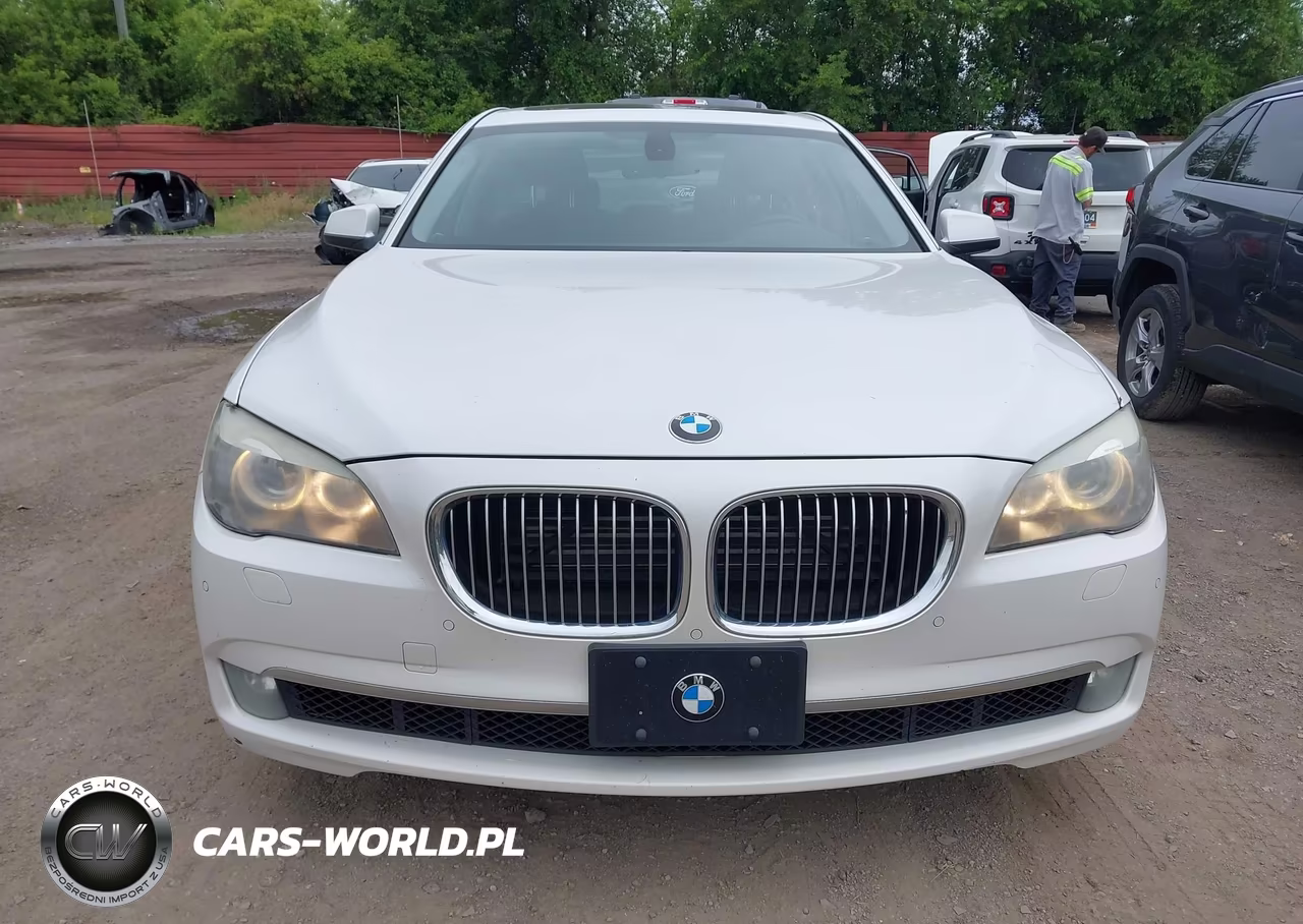 2010 BMW 750Li xDrive VIN:WBAKC8C55AC431159 - 13