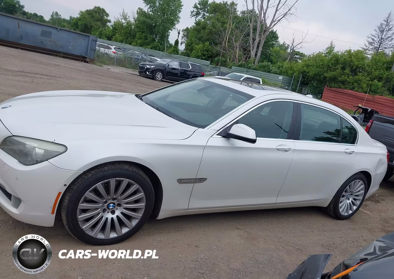 2010 BMW 750Li xDrive VIN:WBAKC8C55AC431159 - 15