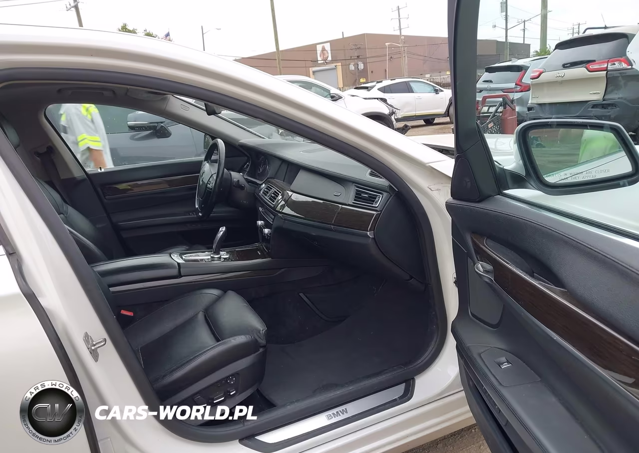 2010 BMW 750Li xDrive VIN:WBAKC8C55AC431159 - 5