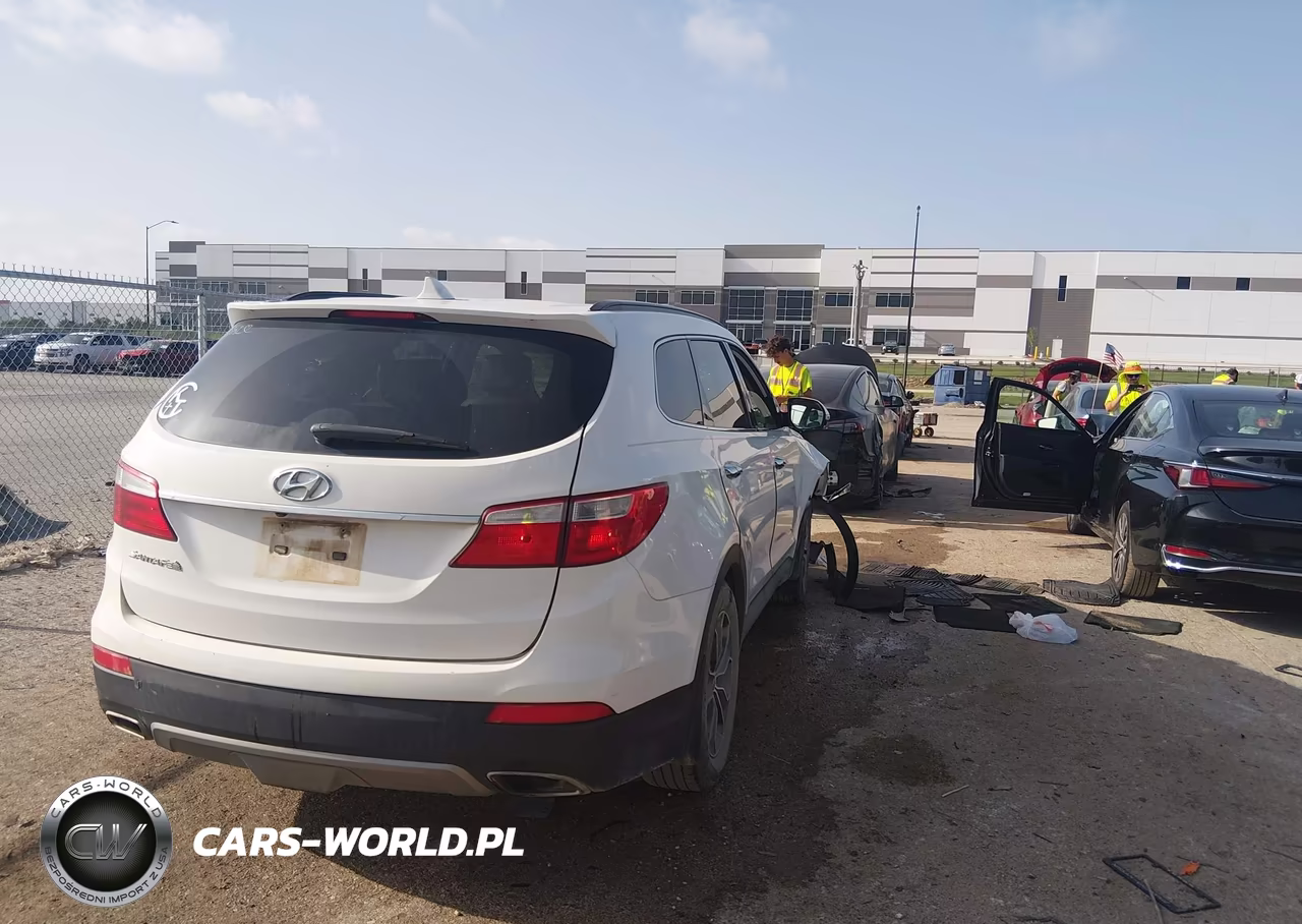 2014 Hyundai Santa Fe Gls VIN:KM8SN4HF2EU043888 - 4