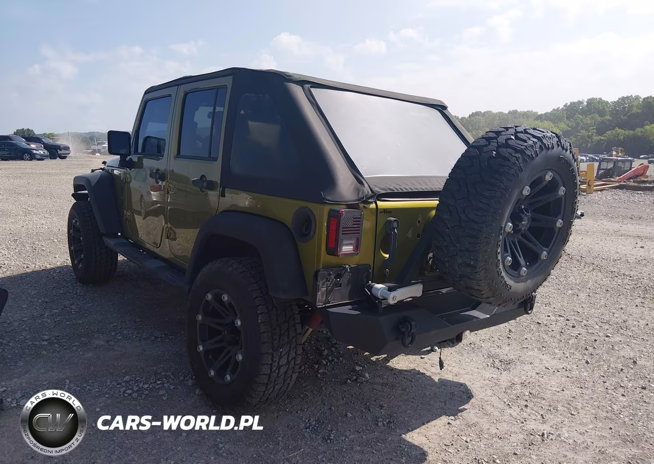 2008 Jeep Wrangler Unlimited X VIN:1J4GA39168L605542 - 3