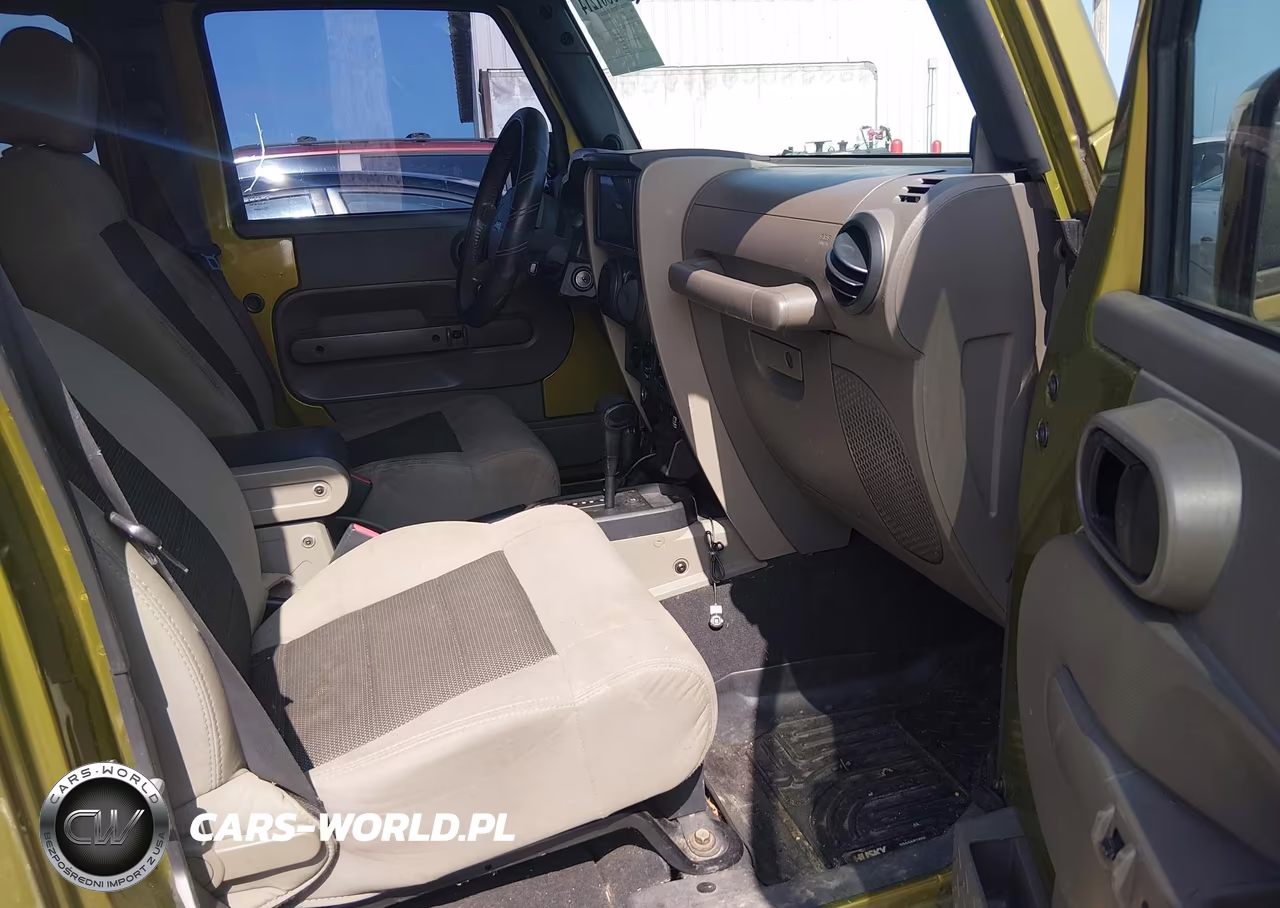 2008 Jeep Wrangler Unlimited X VIN:1J4GA39168L605542 - 5
