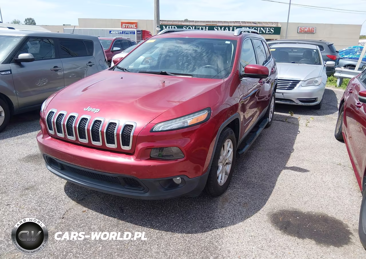 2015 Jeep Cherokee Latitude VIN:1C4PJLCS2FW661089 - 2