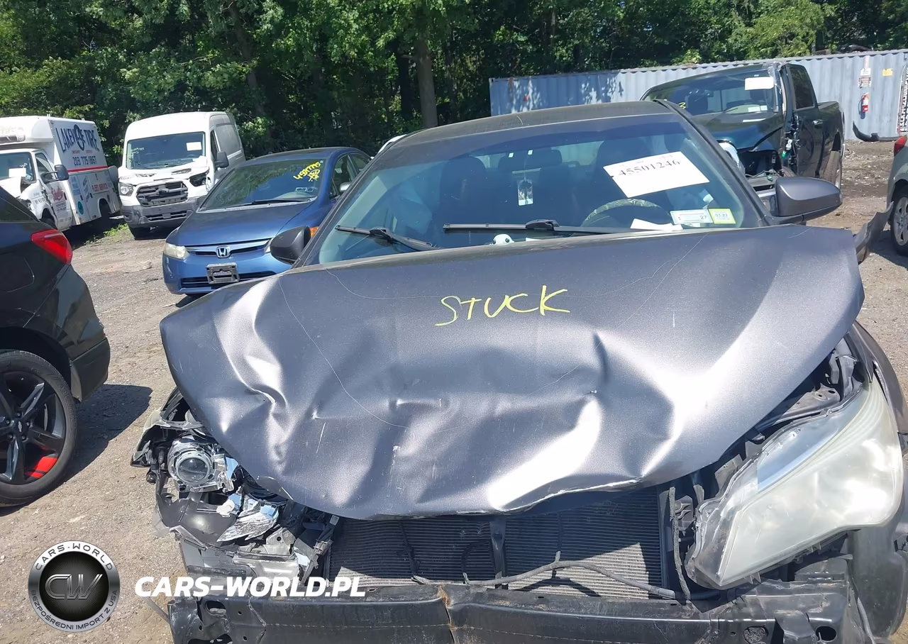2016 Toyota Camry Le VIN:4T4BF1FK2GR564971 - 12