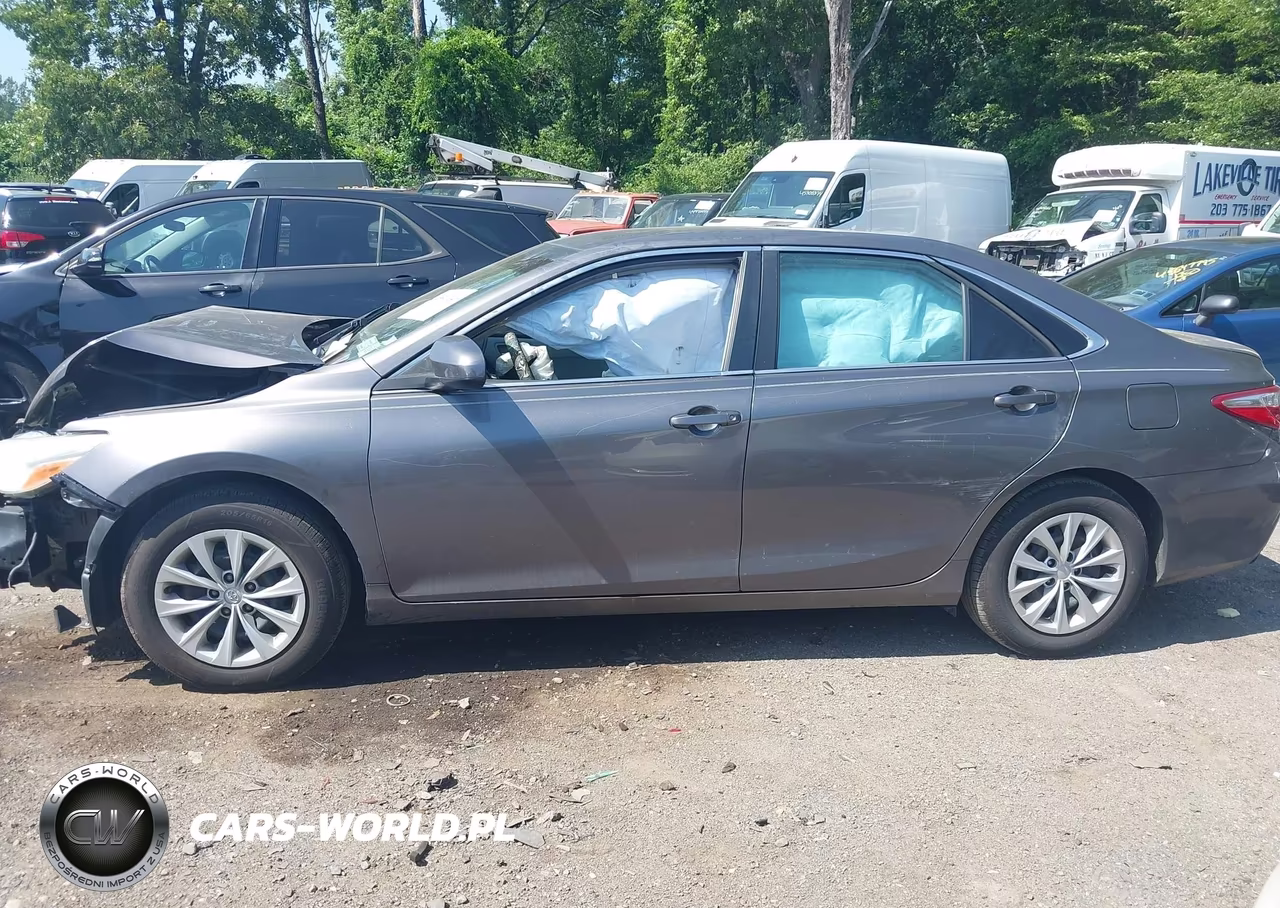2016 Toyota Camry Le VIN:4T4BF1FK2GR564971 - 14