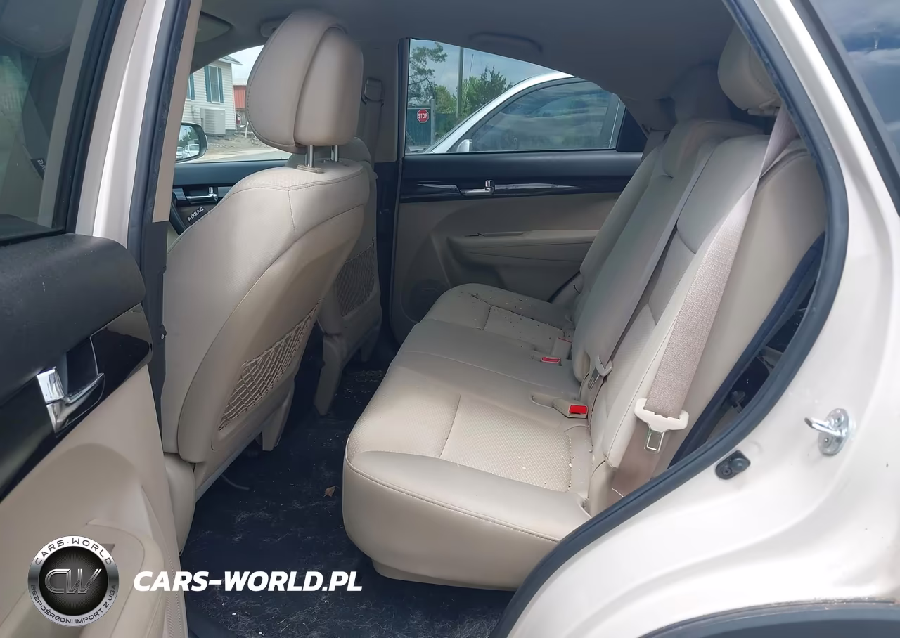 2012 Kia Sorento Lx VIN:5XYKT3A12CG231523 - 8