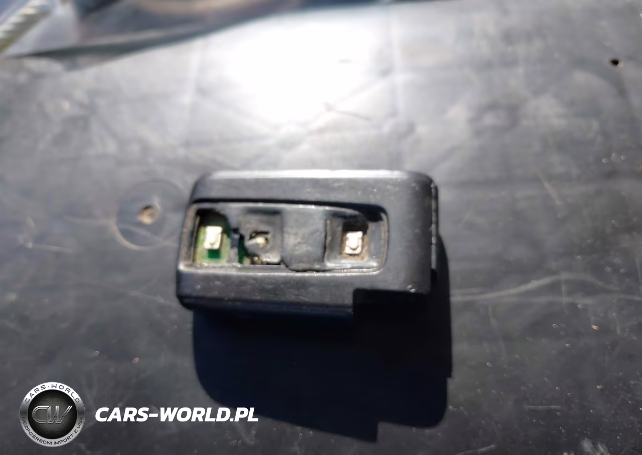 2004 Toyota Prius VIN:JTDKB20U140061459 - 11