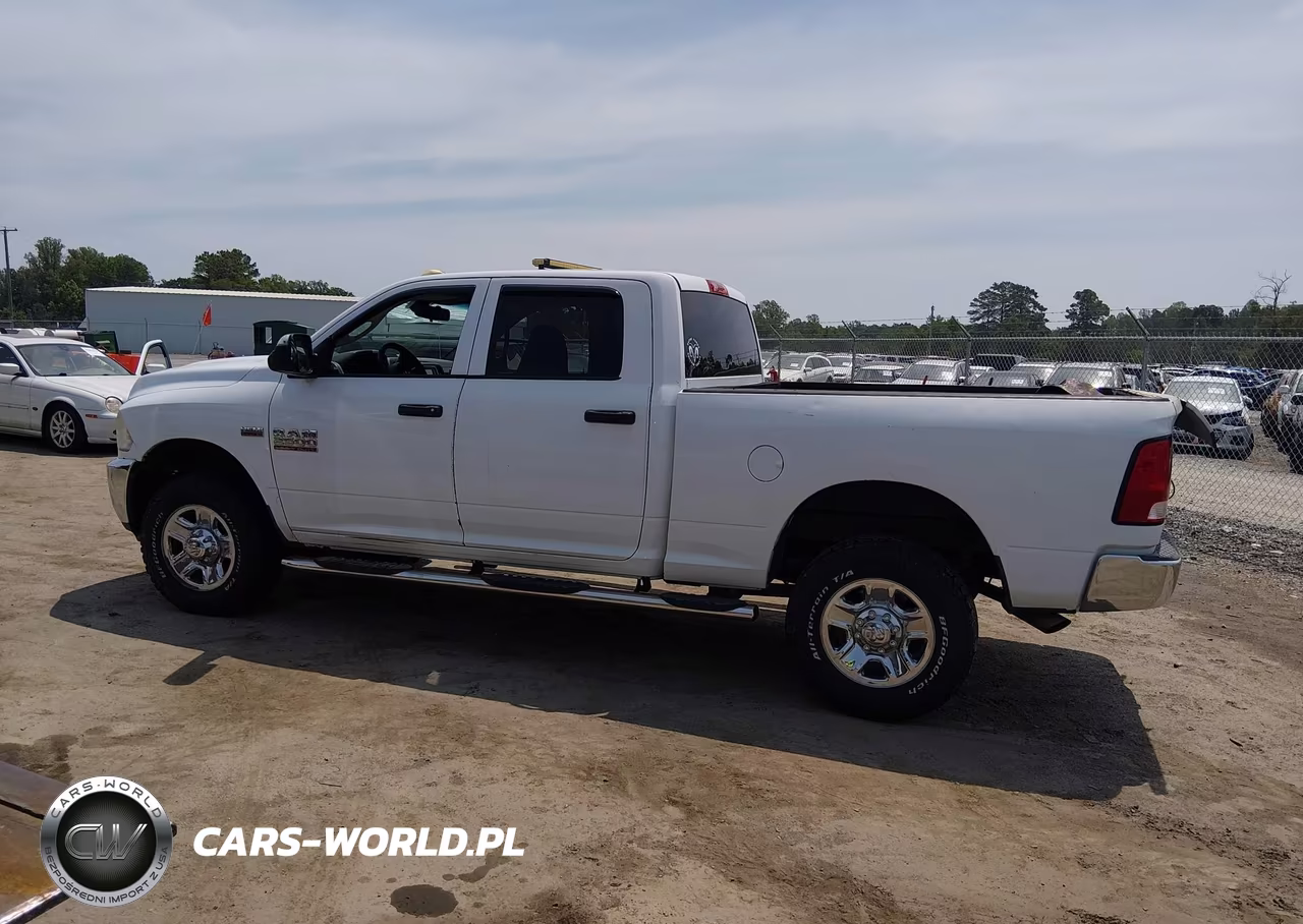 2015 Ram 2500 Tradesman VIN:3C6UR5CJ2FG500973 - 14