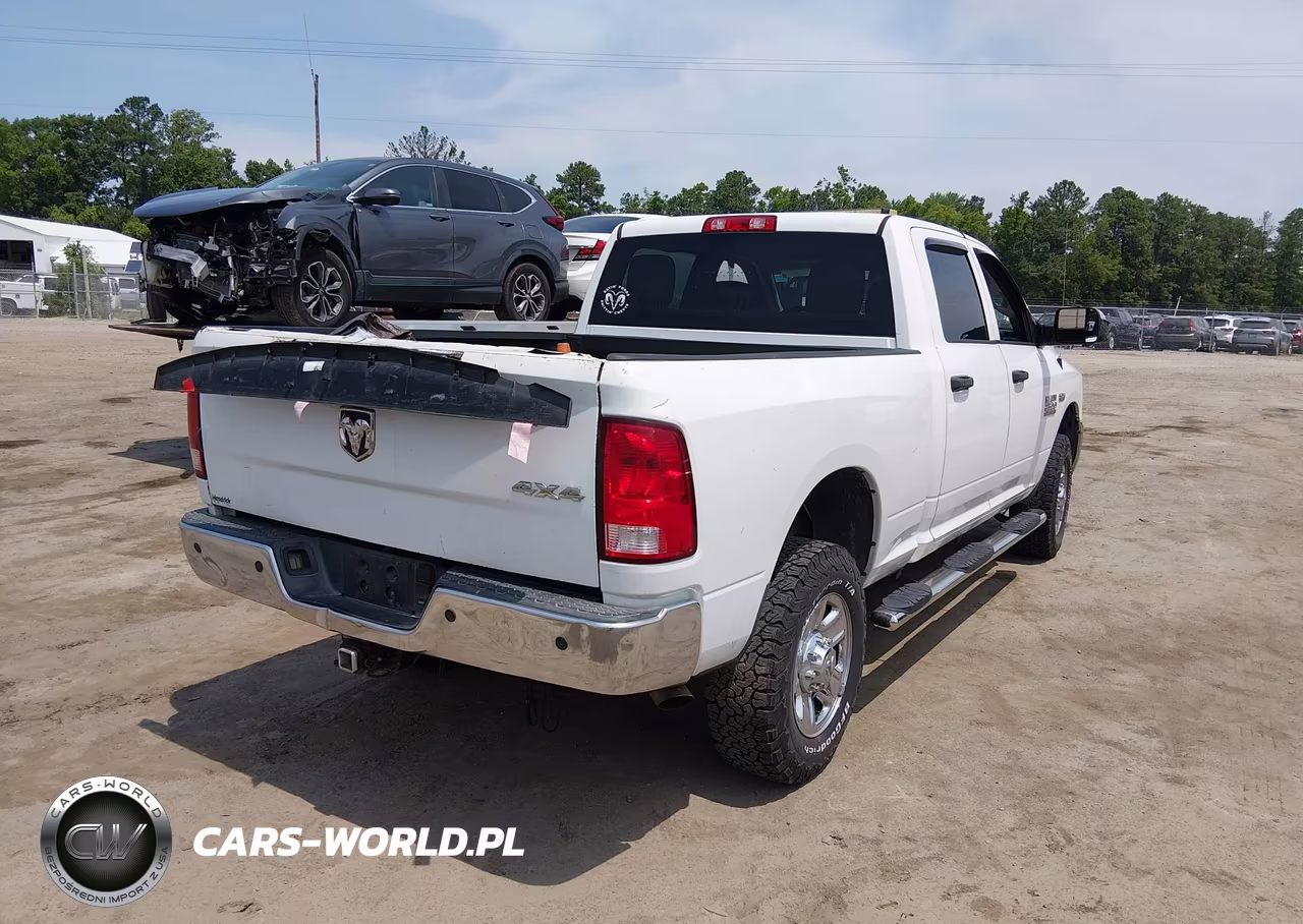 2015 Ram 2500 Tradesman VIN:3C6UR5CJ2FG500973 - 4