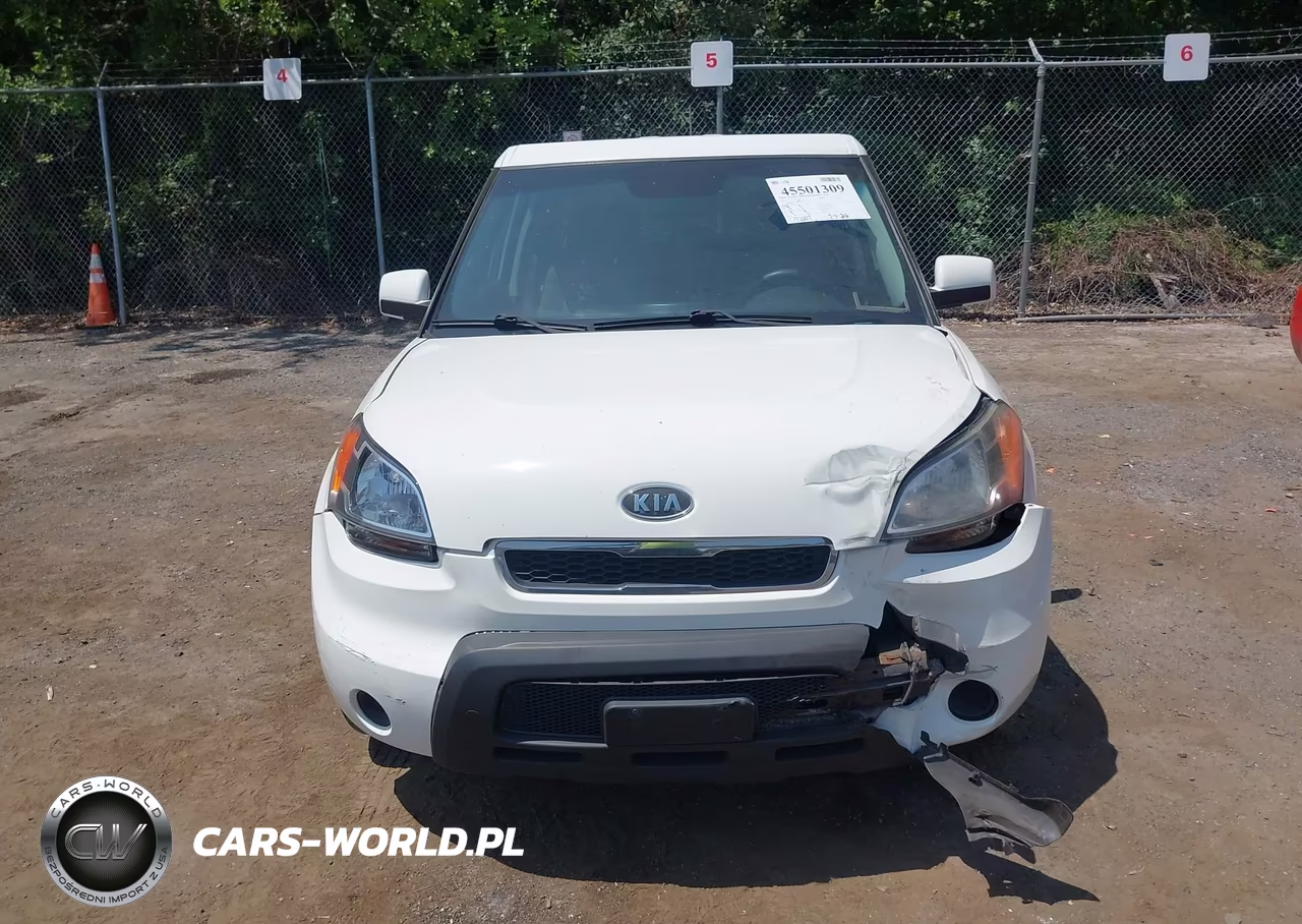 2011 Kia Soul + VIN:KNDJT2A2XB7710637 - 12