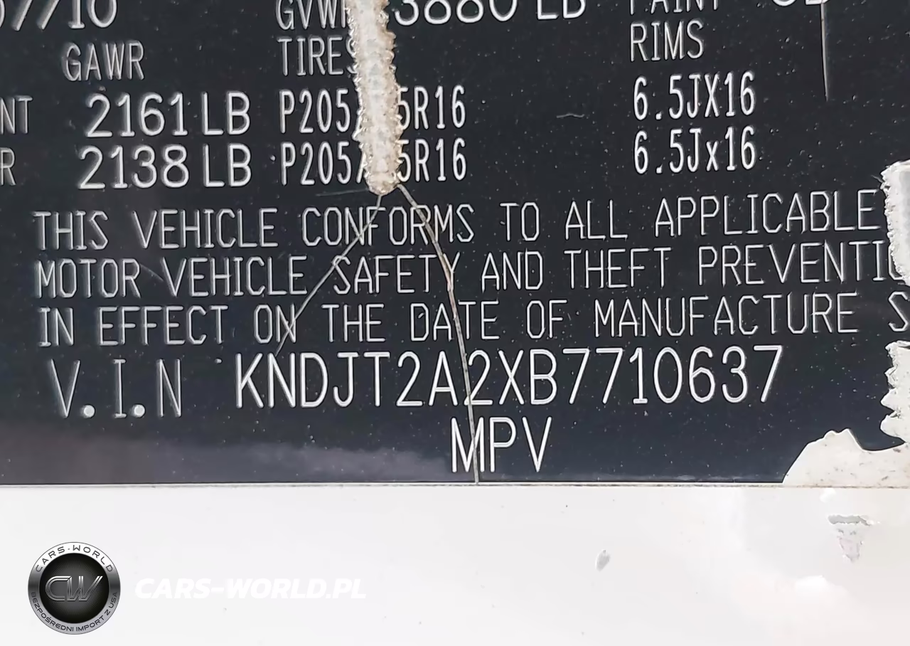 2011 Kia Soul + VIN:KNDJT2A2XB7710637 - 9