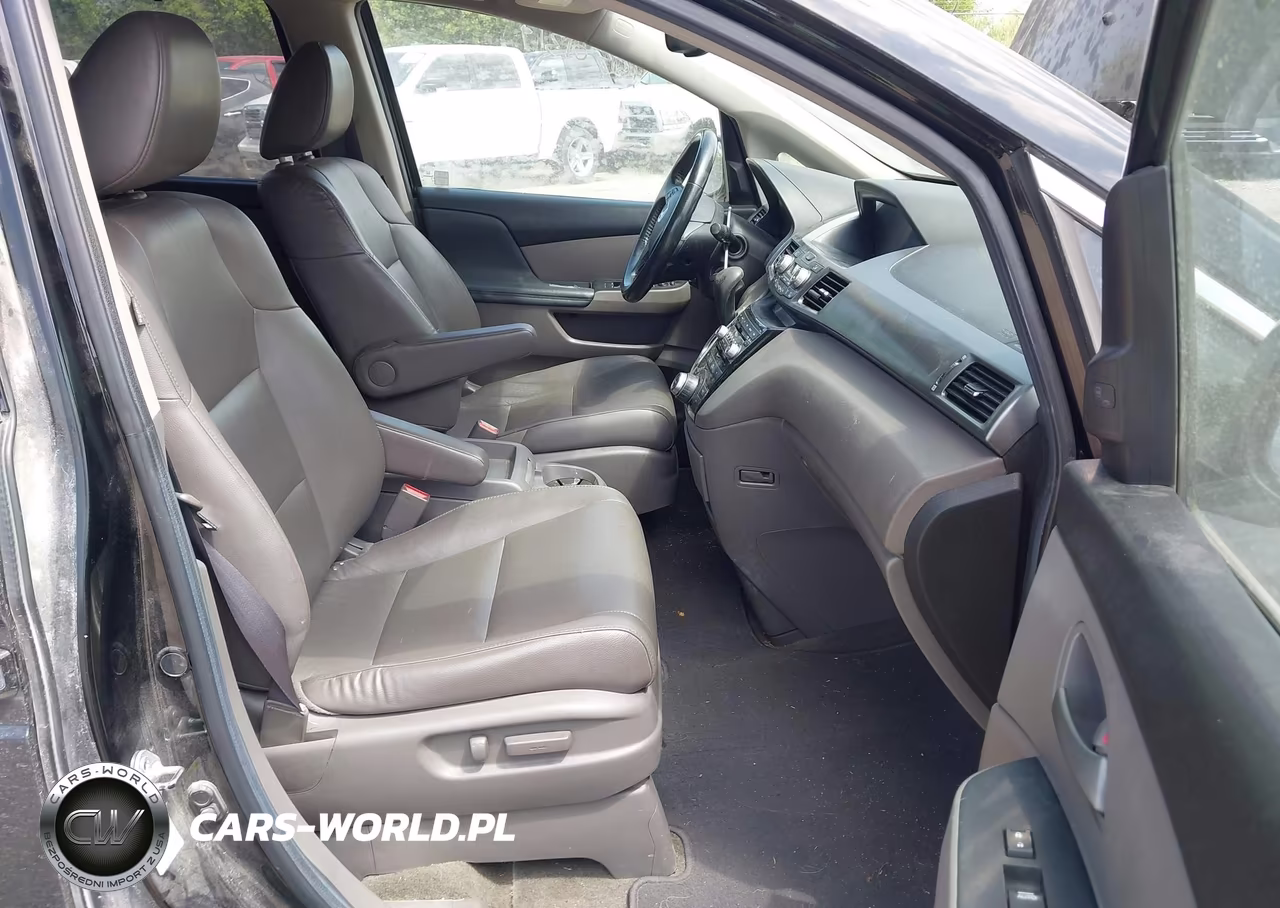 2013 Honda Odyssey Touring-Touring Elite VIN:5FNRL5H98DB089922 - 5