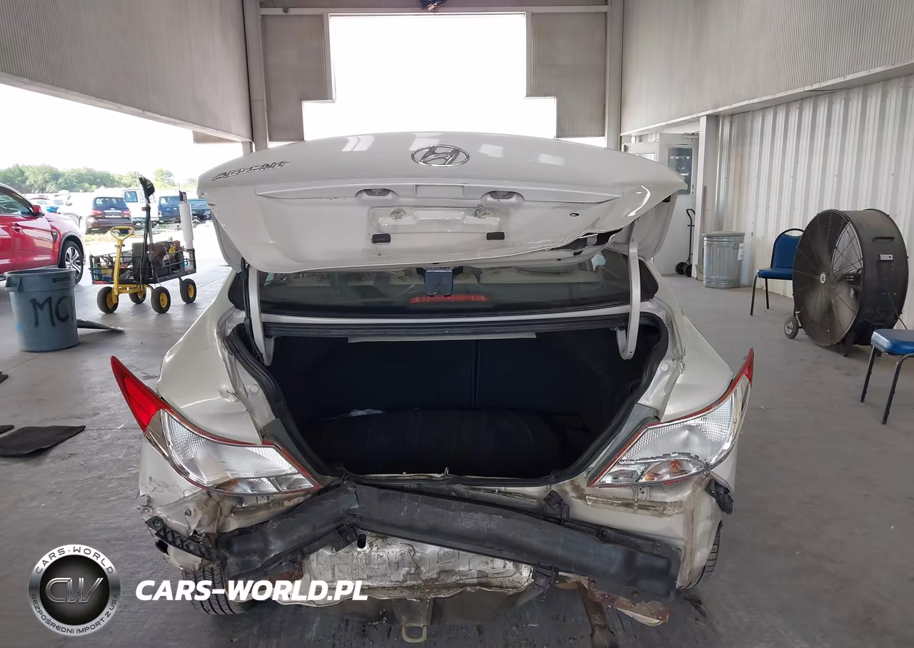 2016 Hyundai Accent Se VIN:KMHCT4AE1GU986238 - 16