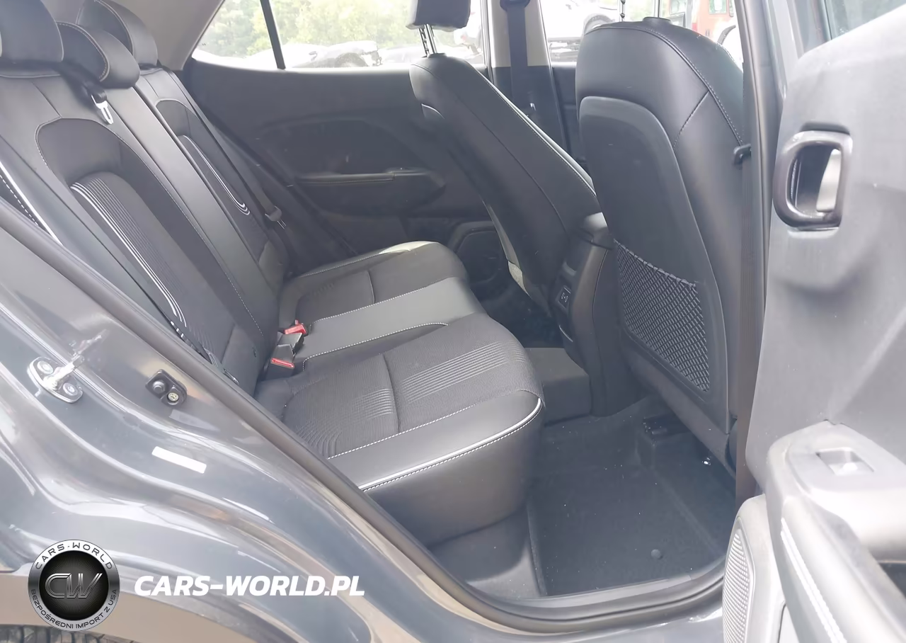 2026 Hyundai Venue Sel W-Two-Tone Roof VIN:KMHRC8A32TU428621 - 8