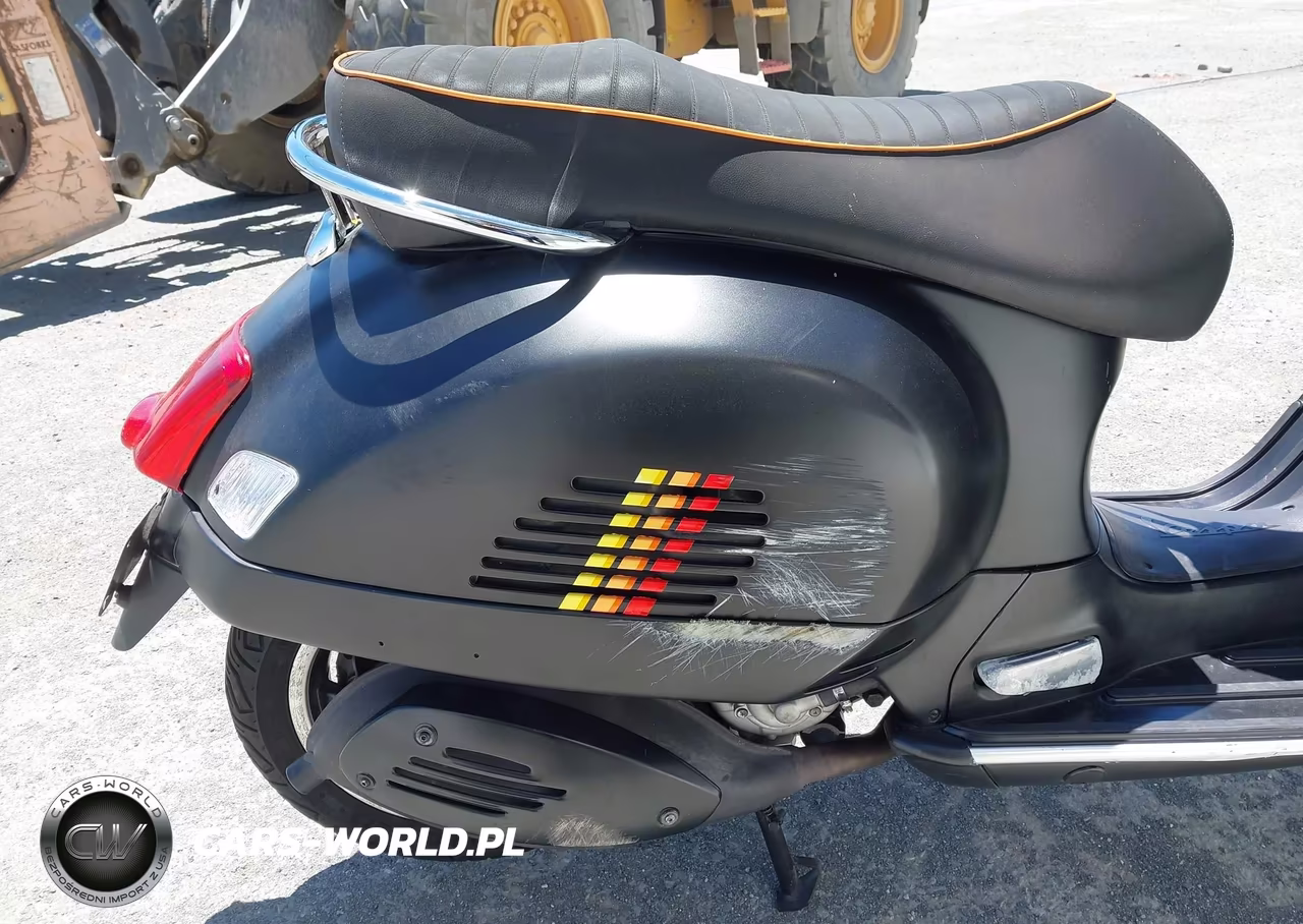2015 Vespa Gts 300 Super VIN:ZAPM459L0F5100349 - 8