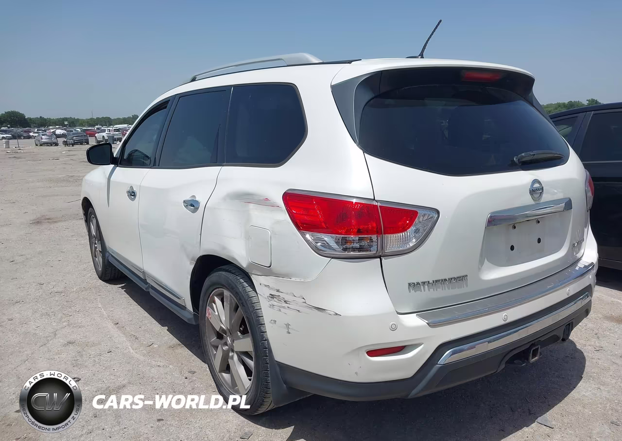 2015 Nissan Pathfinder Platinum VIN:5N1AR2MNXFC634186 - 3