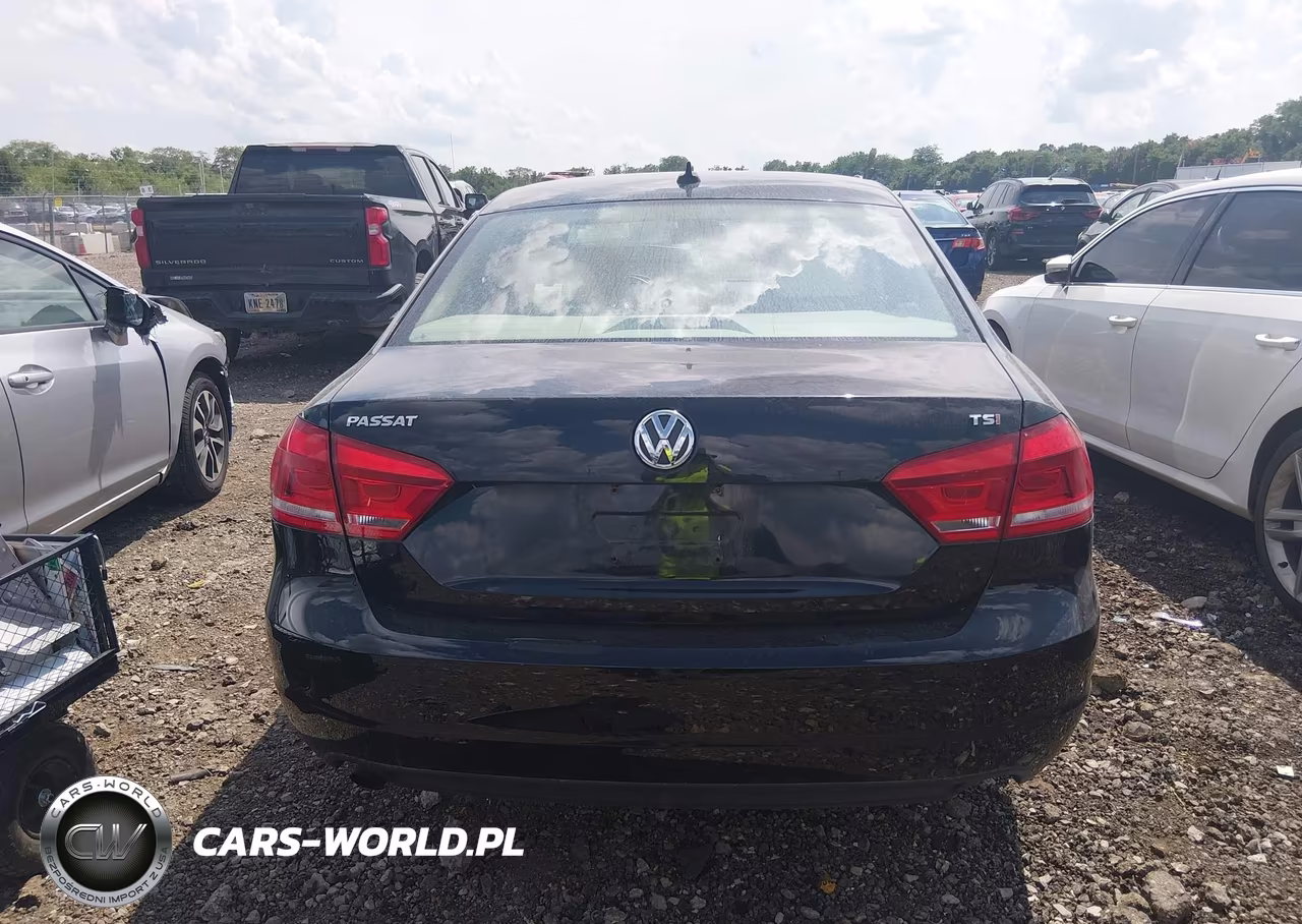 2015 Volkswagen Passat 1.8T Limited Edition VIN:1VWAS7A31FC112021 - 17