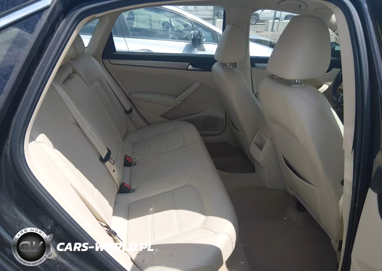 2015 Volkswagen Passat 1.8T Limited Edition VIN:1VWAS7A31FC112021 - 8