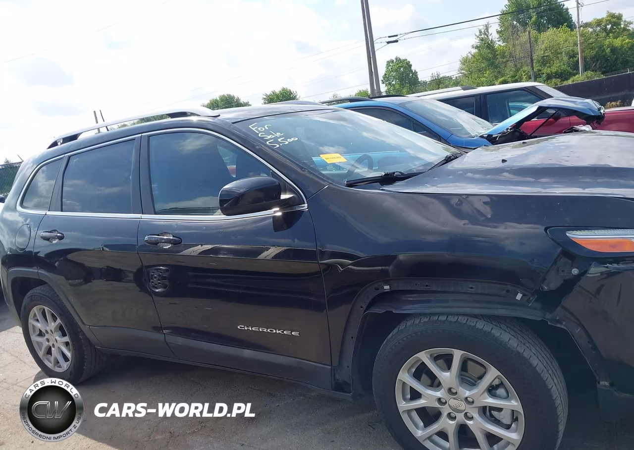 2017 Jeep Cherokee VIN:1C4PJLCB8HW619562 - 13