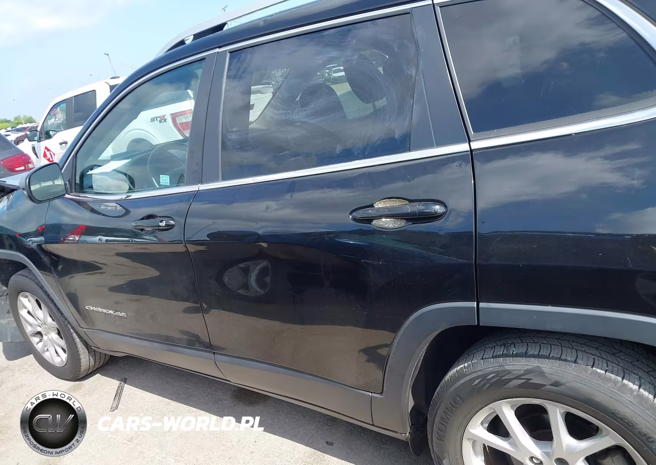 2017 Jeep Cherokee VIN:1C4PJLCB8HW619562 - 14