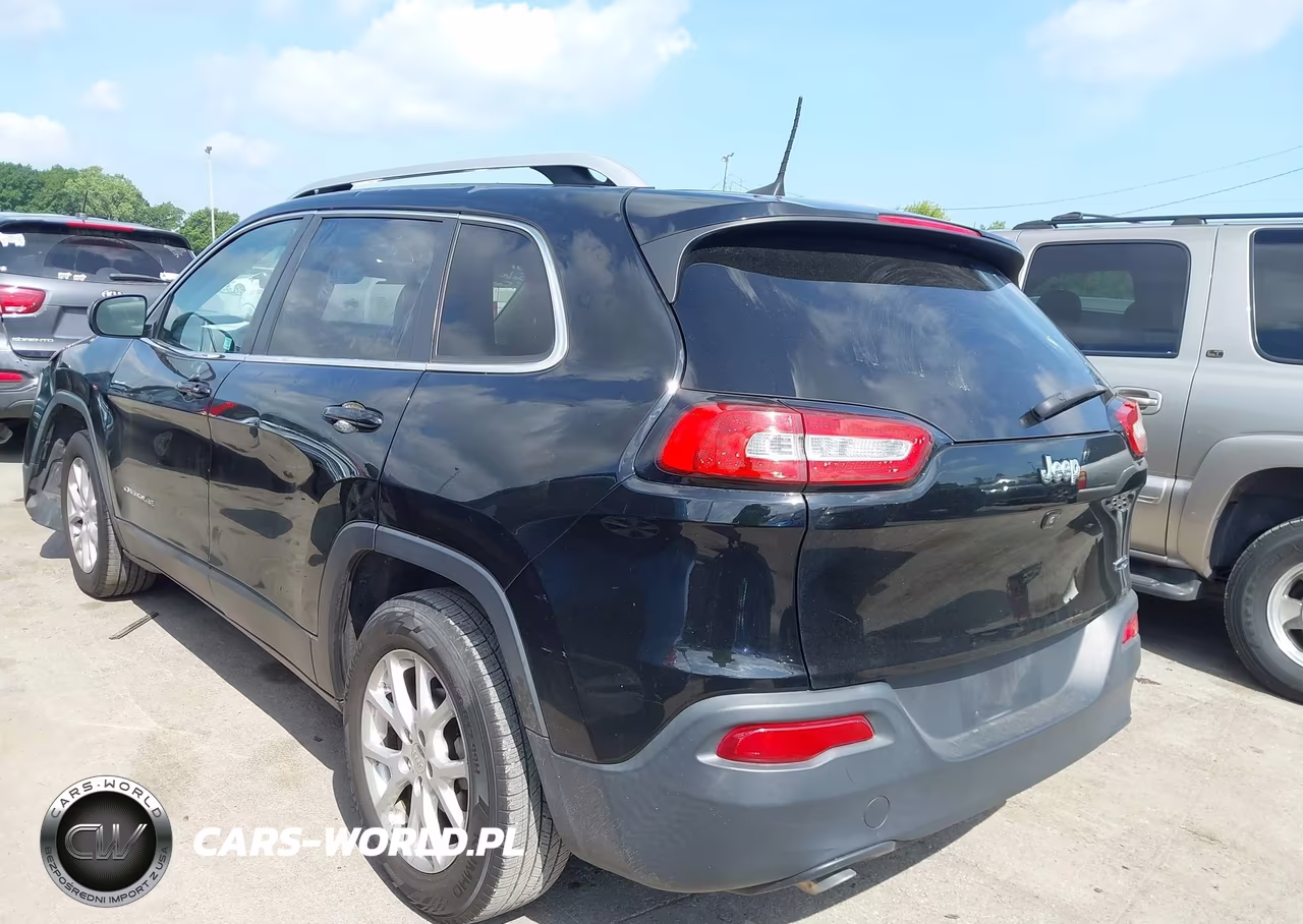 2017 Jeep Cherokee VIN:1C4PJLCB8HW619562 - 3