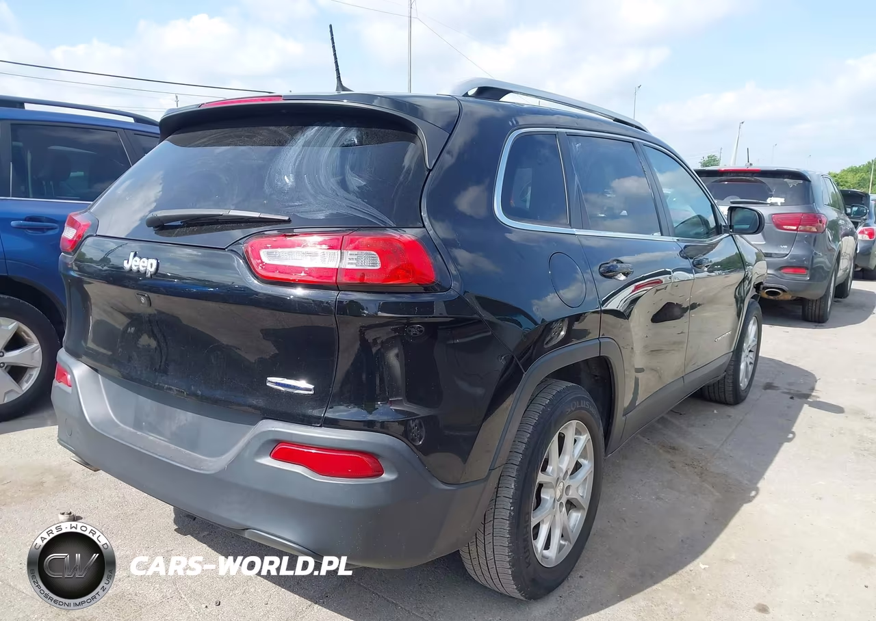 2017 Jeep Cherokee VIN:1C4PJLCB8HW619562 - 4