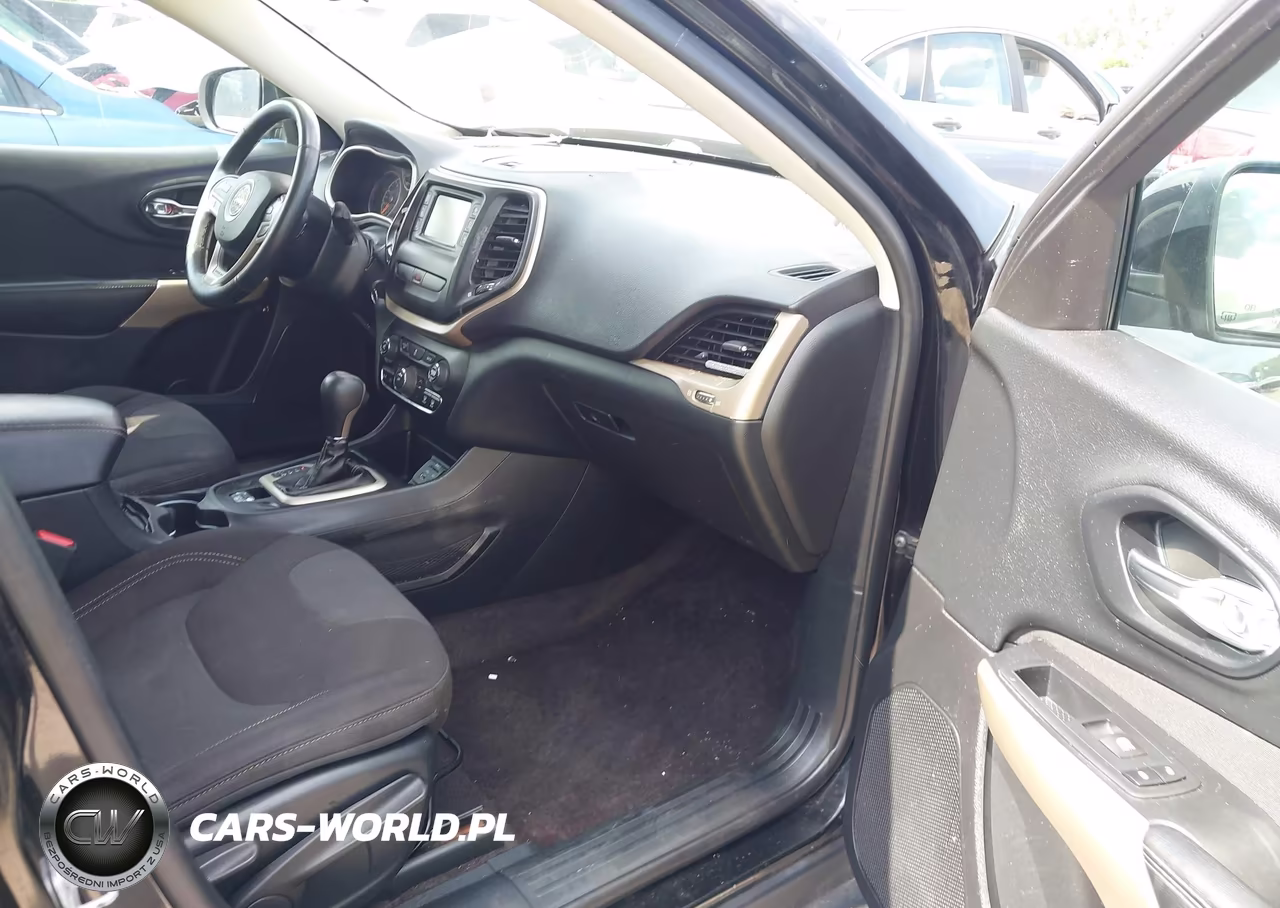 2017 Jeep Cherokee VIN:1C4PJLCB8HW619562 - 5